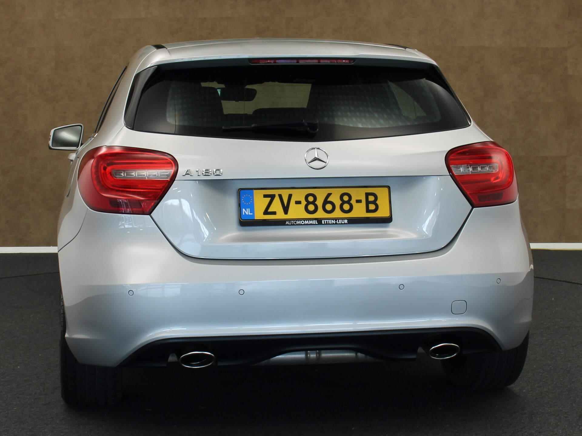 Mercedes-Benz A-klasse 180 Prestige - AUTOMAAT - STOELVERWARMING - CRUISE CONTROLE - PARKEER SENSOREN VOOR ÉN ACHTER - NAVIGATIE – BLUETOOTH - 9/32