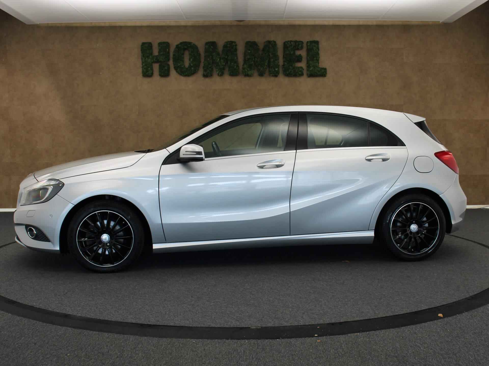 Mercedes-Benz A-klasse 180 Prestige - AUTOMAAT - STOELVERWARMING - CRUISE CONTROLE - PARKEER SENSOREN VOOR ÉN ACHTER - NAVIGATIE – BLUETOOTH - 10/32