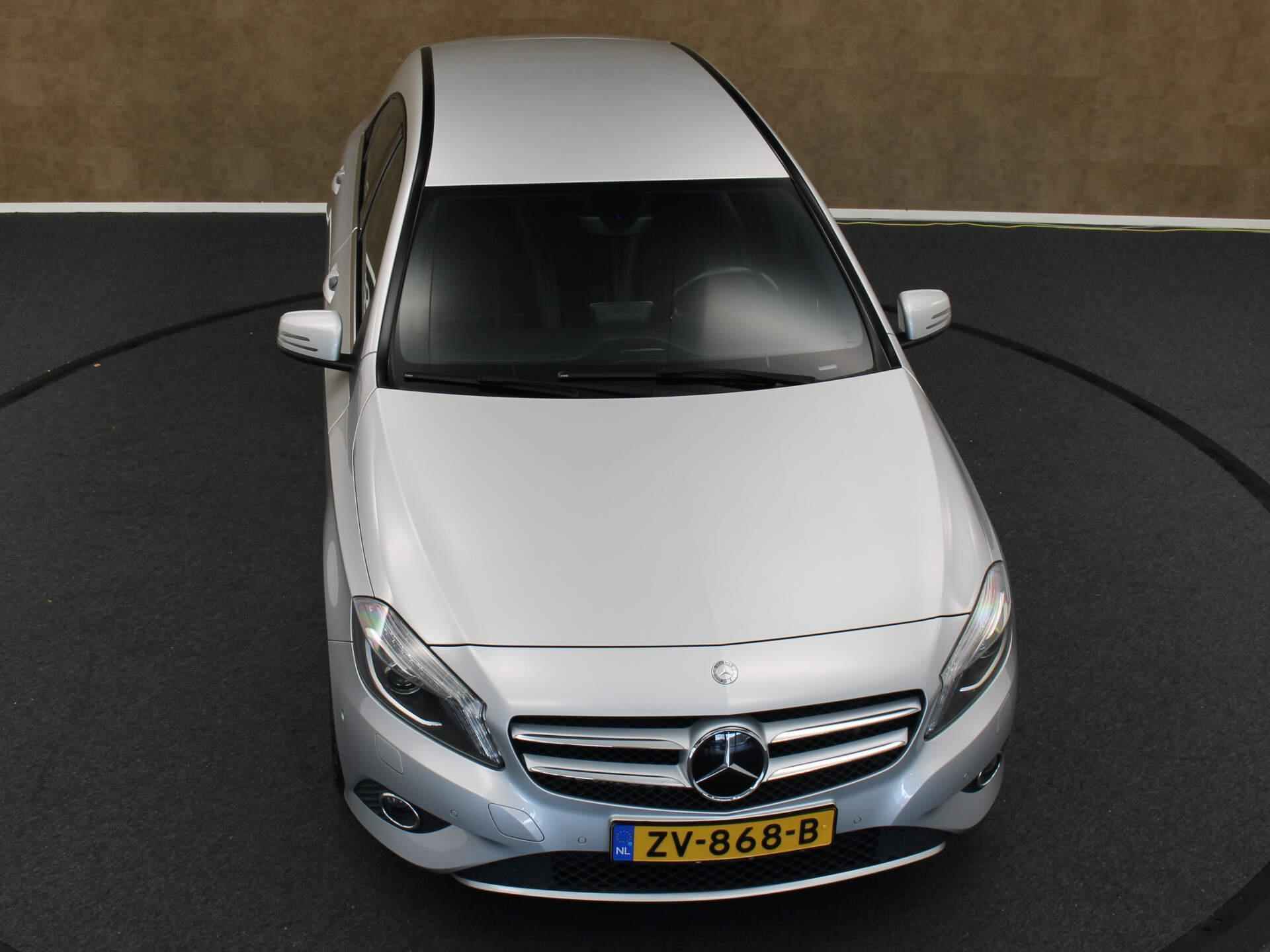 Mercedes-Benz A-klasse 180 Prestige - AUTOMAAT - STOELVERWARMING - CRUISE CONTROLE - PARKEER SENSOREN VOOR ÉN ACHTER - NAVIGATIE – BLUETOOTH - 14/32