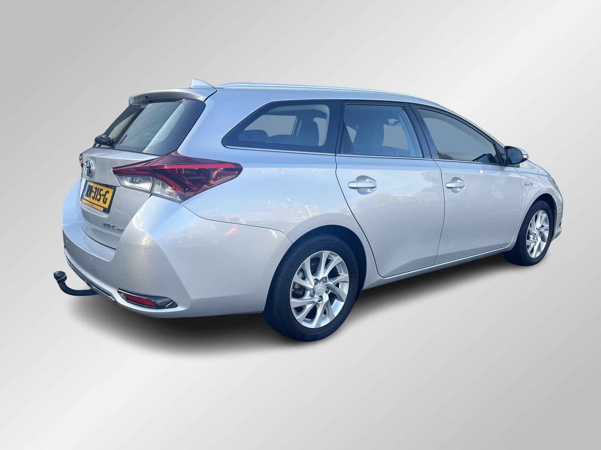 Toyota Auris 1.8 Hybrid Touring Sports Business Plus | Trekhaak | Navigatie - 3/21