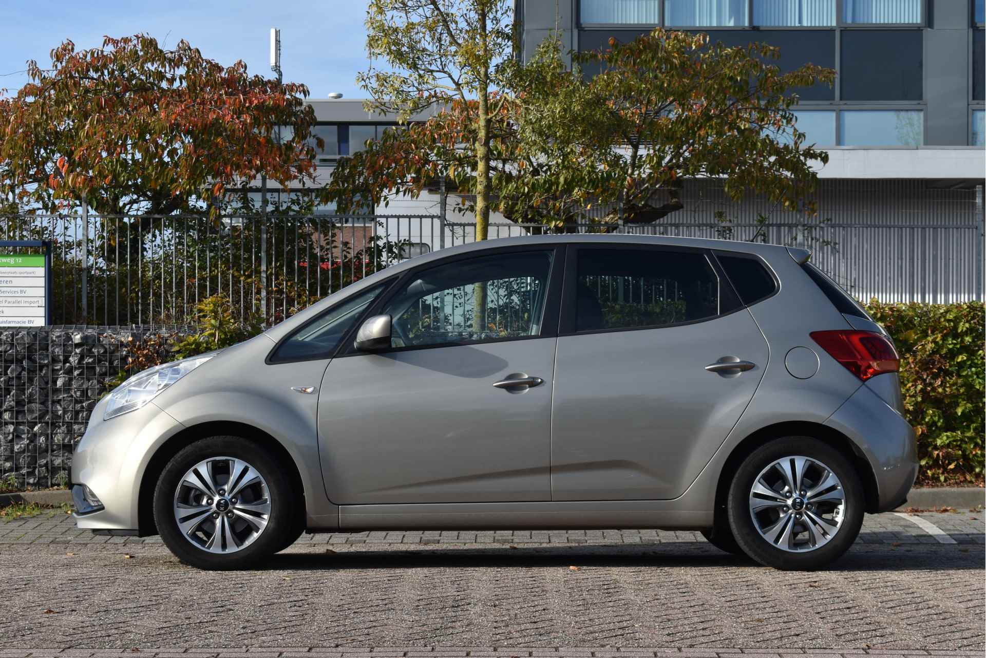 Kia Venga 1.4 CVVT DynamicPLusLine | NEDERLANDSE AUTO | NAP | ONDERHOUDSHISTORIE EN AFNEEMBARE TREKHAAK, - 4/36