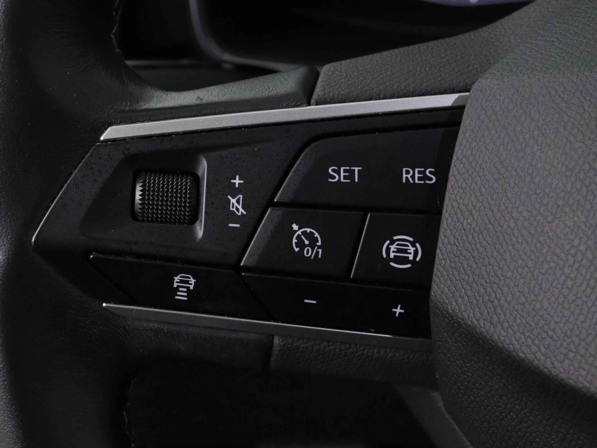 SEAT Leon 1.0 TSI Style Launch Edition | DIGITAAL DASHBOARD | KEYLESS | NAVIGATIE | PARKEERSENSOREN | - 16/23