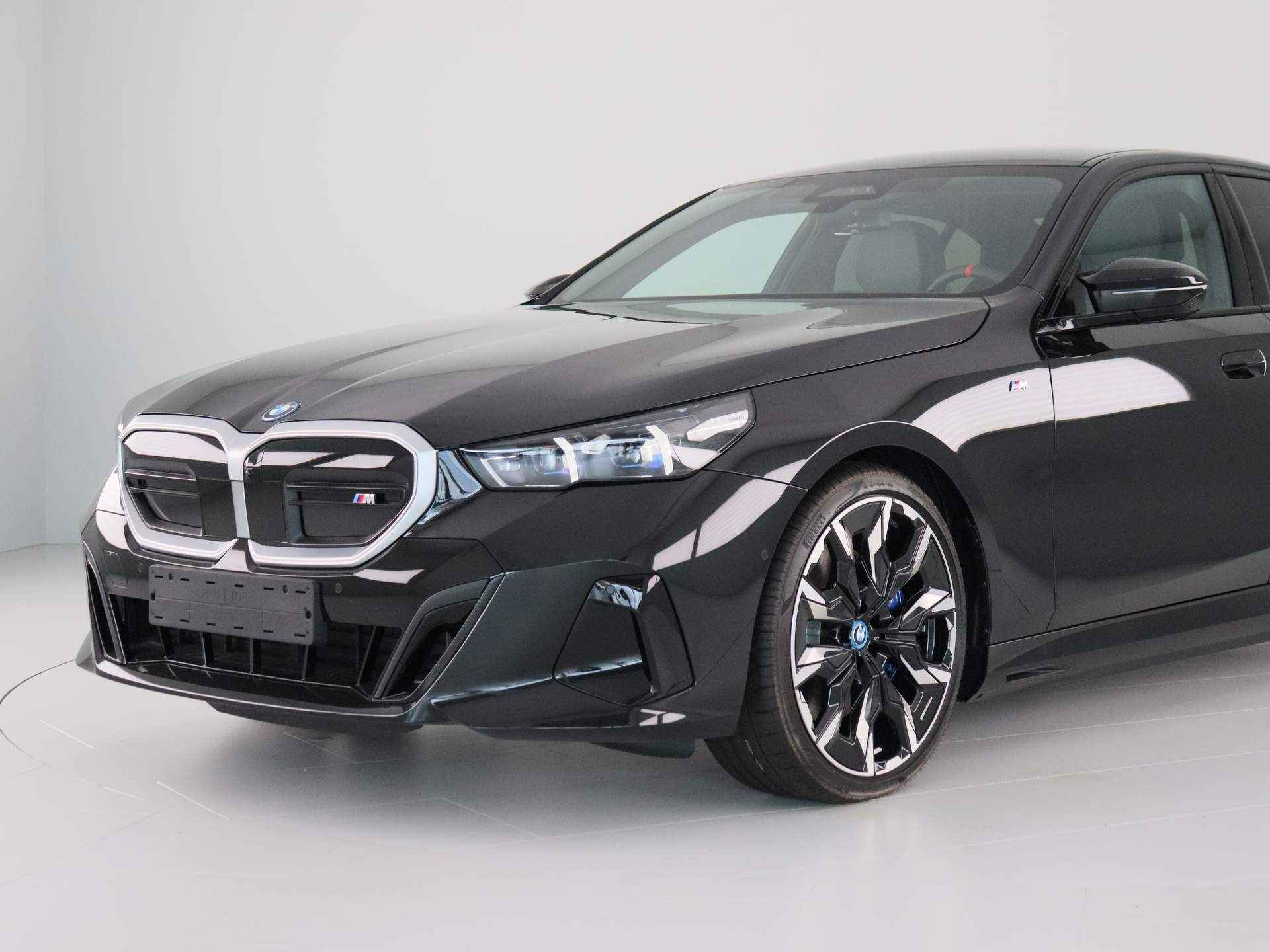 BMW i5 M60 xDrive - 22/28