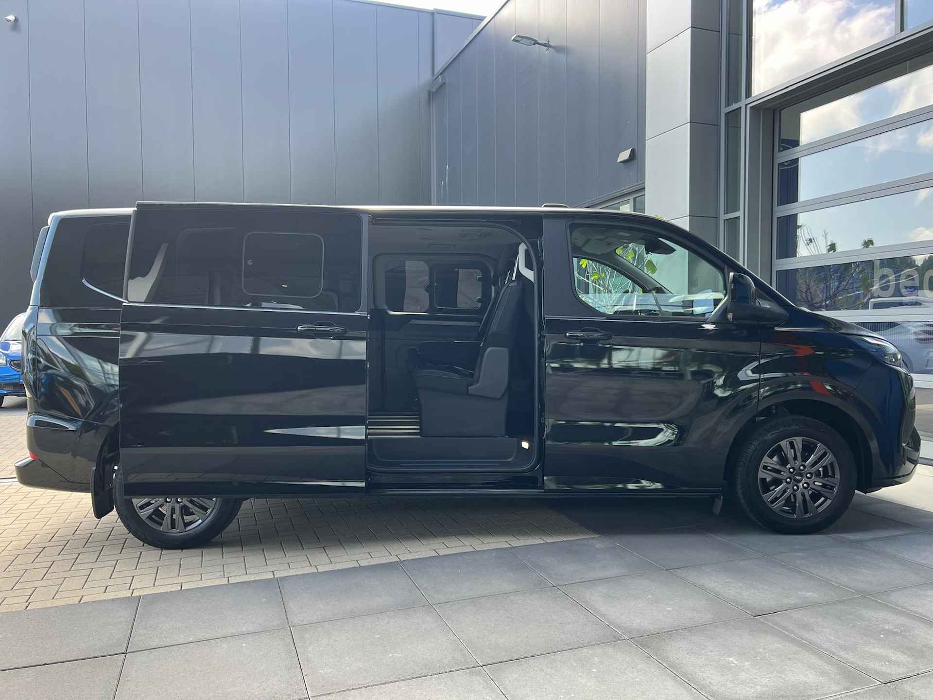 Ford Tourneo Custom | Incl. BPM & BTW | PHEV 233PK Titanium L2 | Geel kenteken | 8 Persoons | Ford Protect 07-2029 | Zeer Luxe | - 31/55