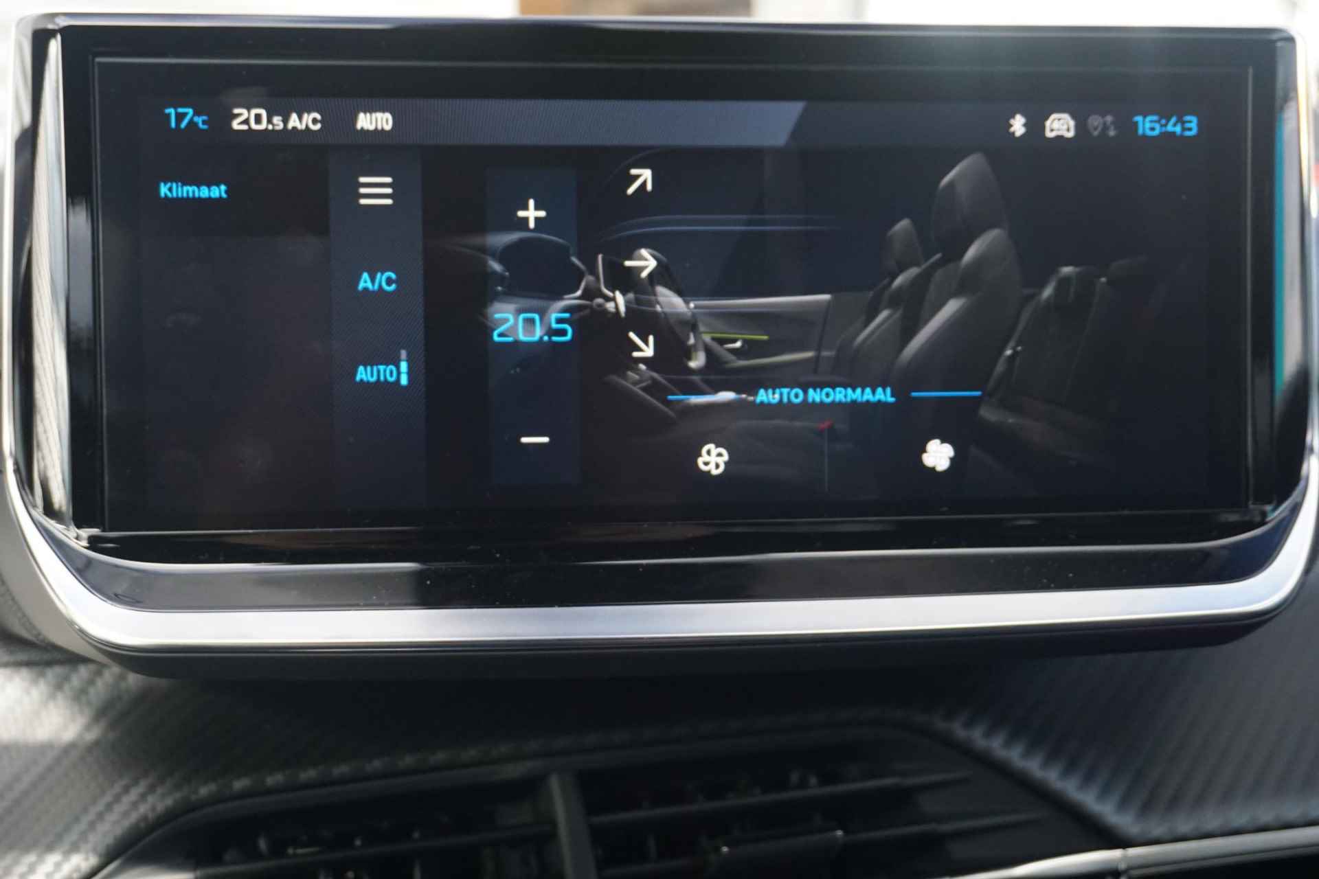 Peugeot 2008 1.2 Hybrid 136 Allure 360° Camera | Keyless | Navi - 32/52