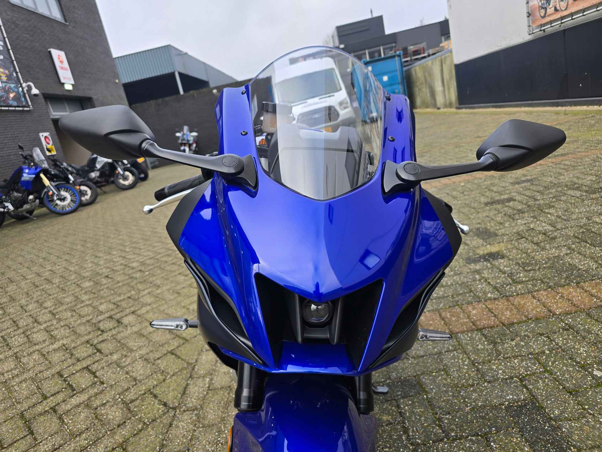 Yamaha YZF R7 - 6/21