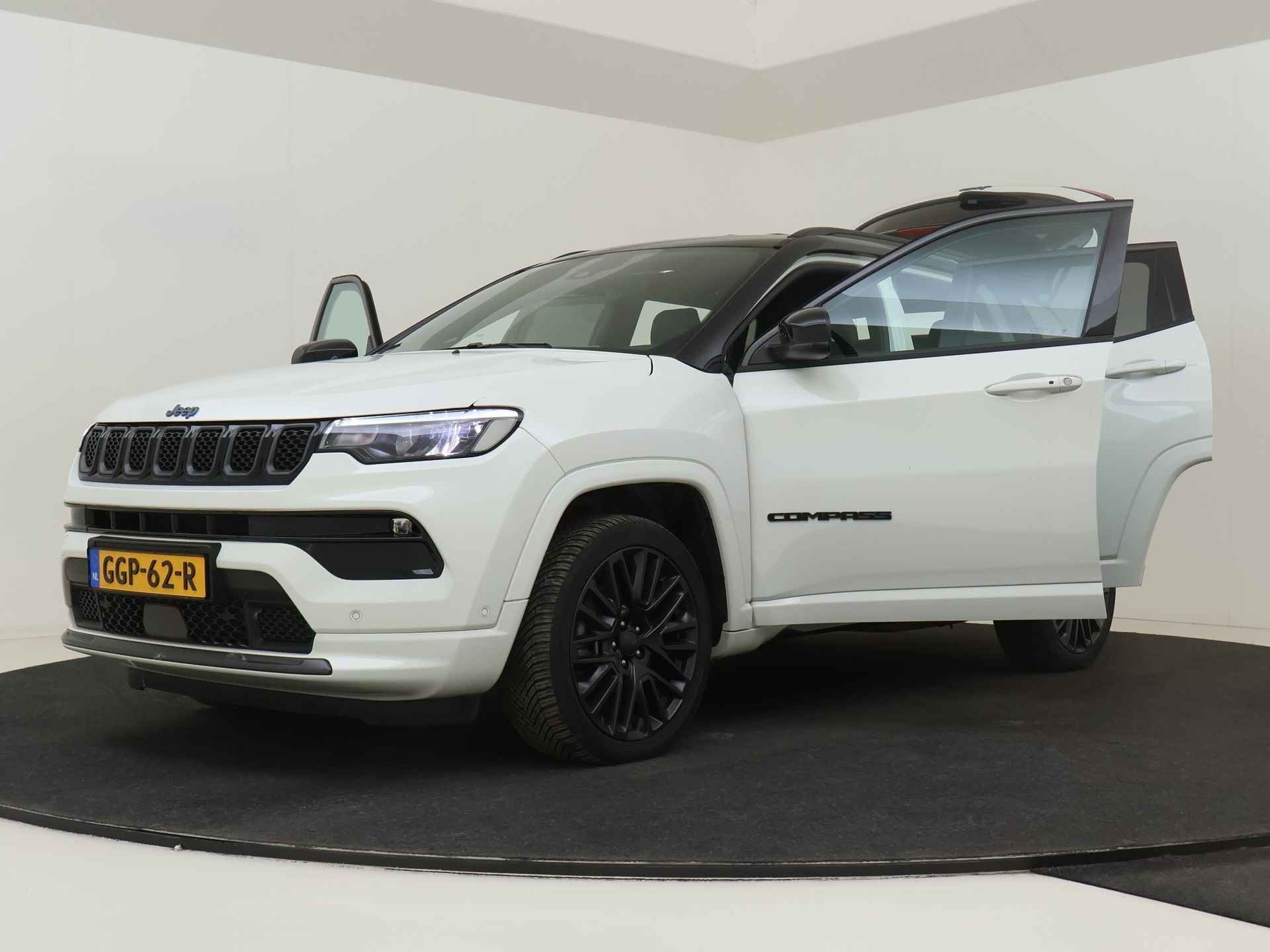 Jeep Compass 4xe 240 Plug-in Hybrid 4WD Electric S | Lederen bekleding | Camera | Navigatie - 11/58