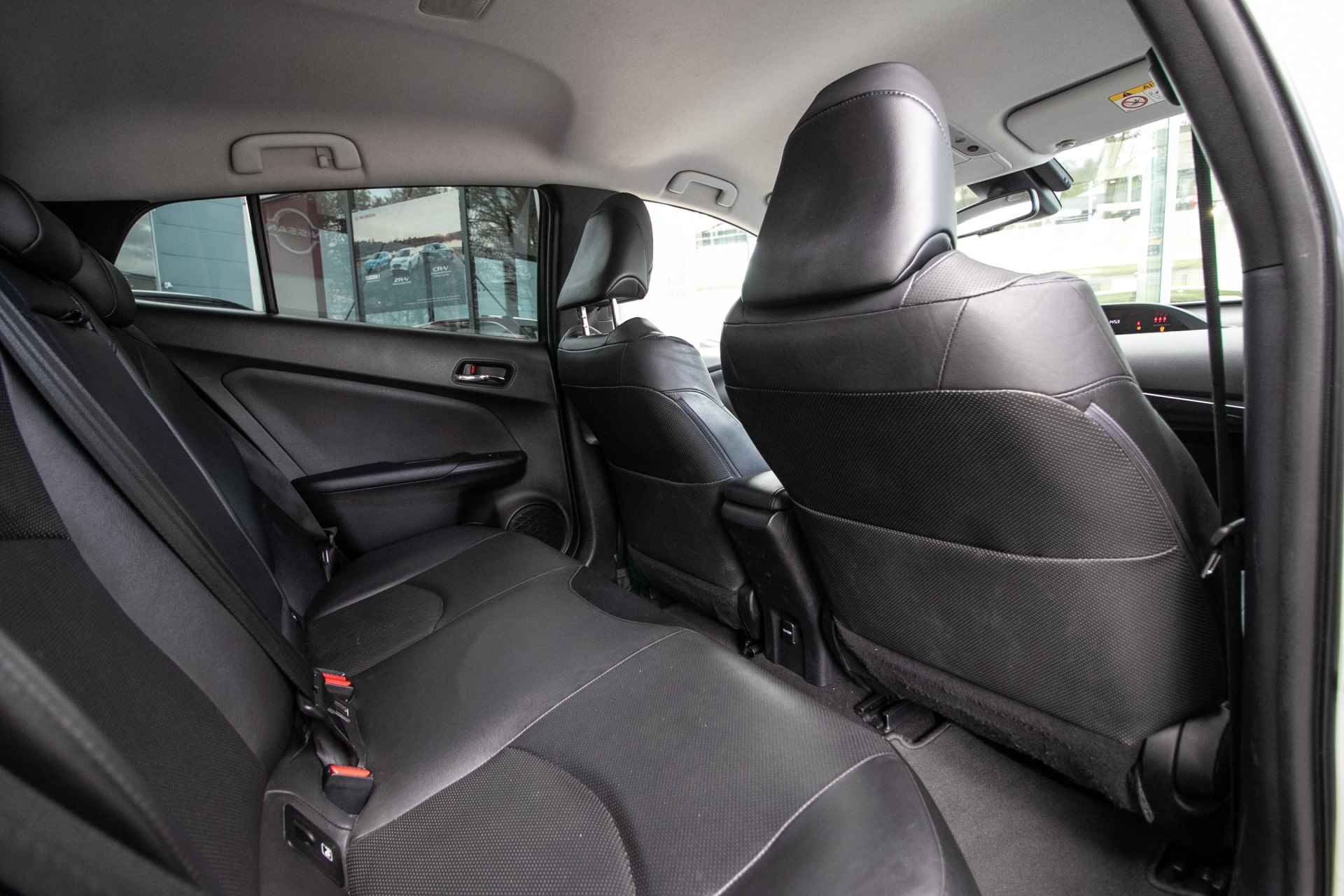 Toyota Prius 1.8 Executive Automaat - All in rijklaarprijs | Afn. Trekhaak | Leder | Navi - 6/45