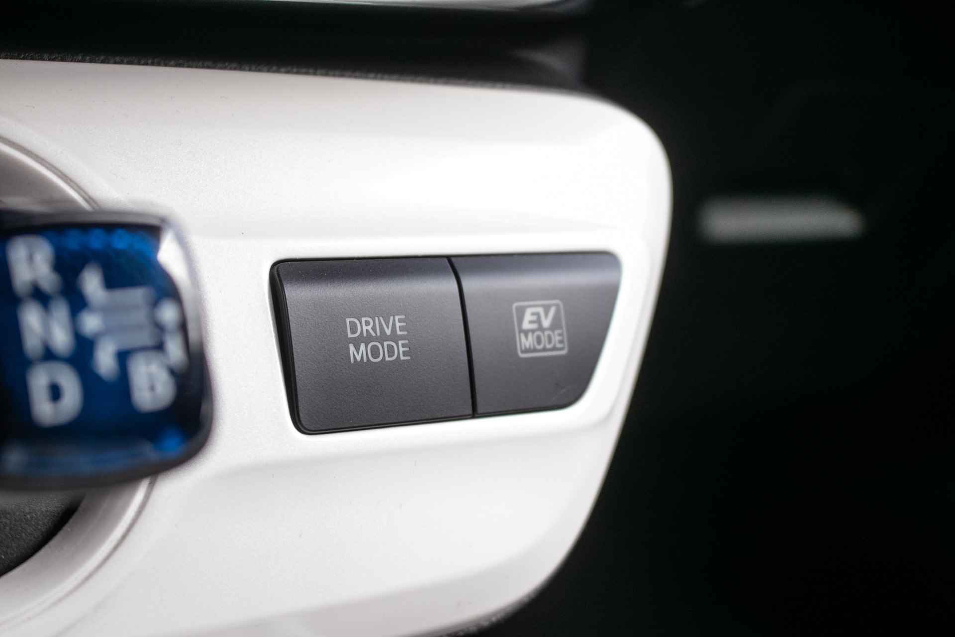 Toyota Prius 1.8 Executive Automaat - All in rijklaarprijs | Afn. Trekhaak | Leder | Navi - 23/45