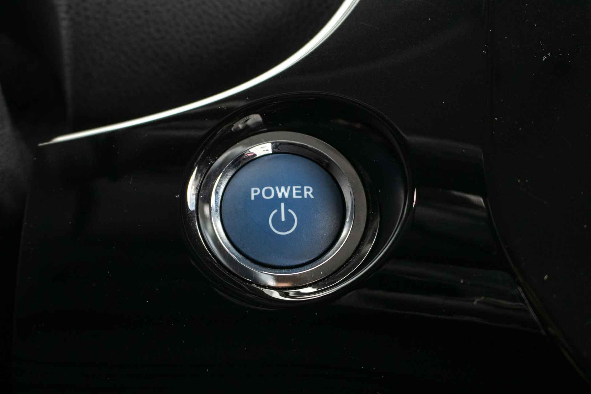 Toyota Prius 1.8 Executive Automaat - All in rijklaarprijs | Afn. Trekhaak | Leder | Navi - 25/45
