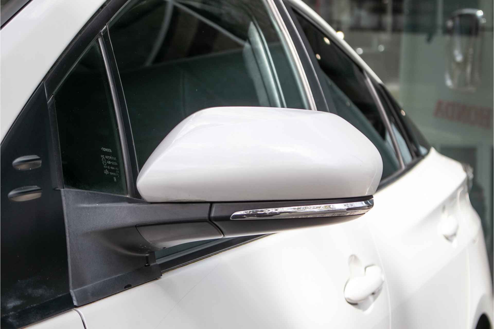 Toyota Prius 1.8 Executive Automaat - All in rijklaarprijs | Afn. Trekhaak | Leder | Navi - 31/45