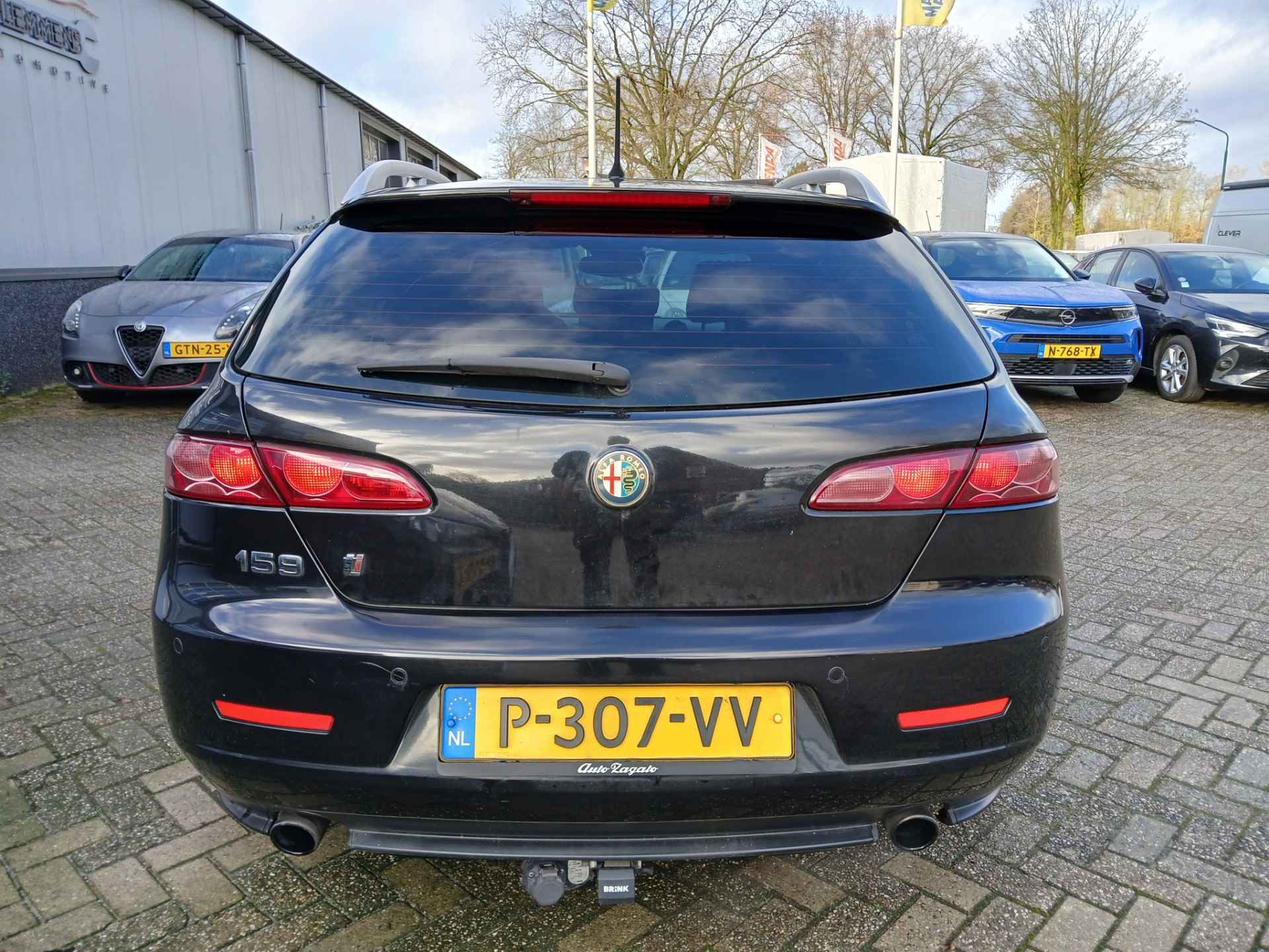 Alfa Romeo 159 Sportwagon 1.7 T - Ti - Leder - 8/14