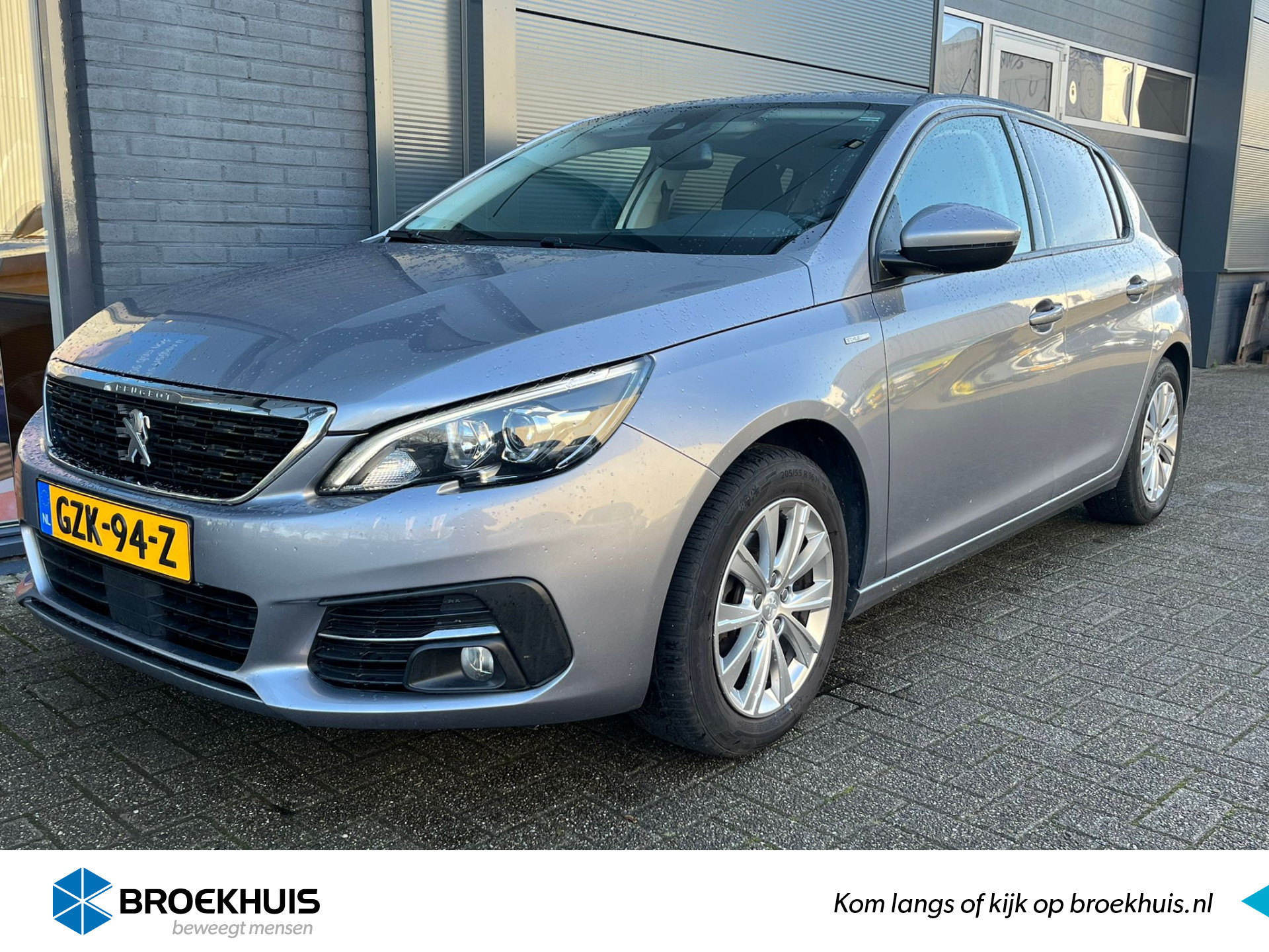 Peugeot 308 1.2 PureTech Allure 130pk | Trekhaak | 16"lm velgen | Led dagrijverlichting | Climate control | Carplay | Navigatie | Cruisecont