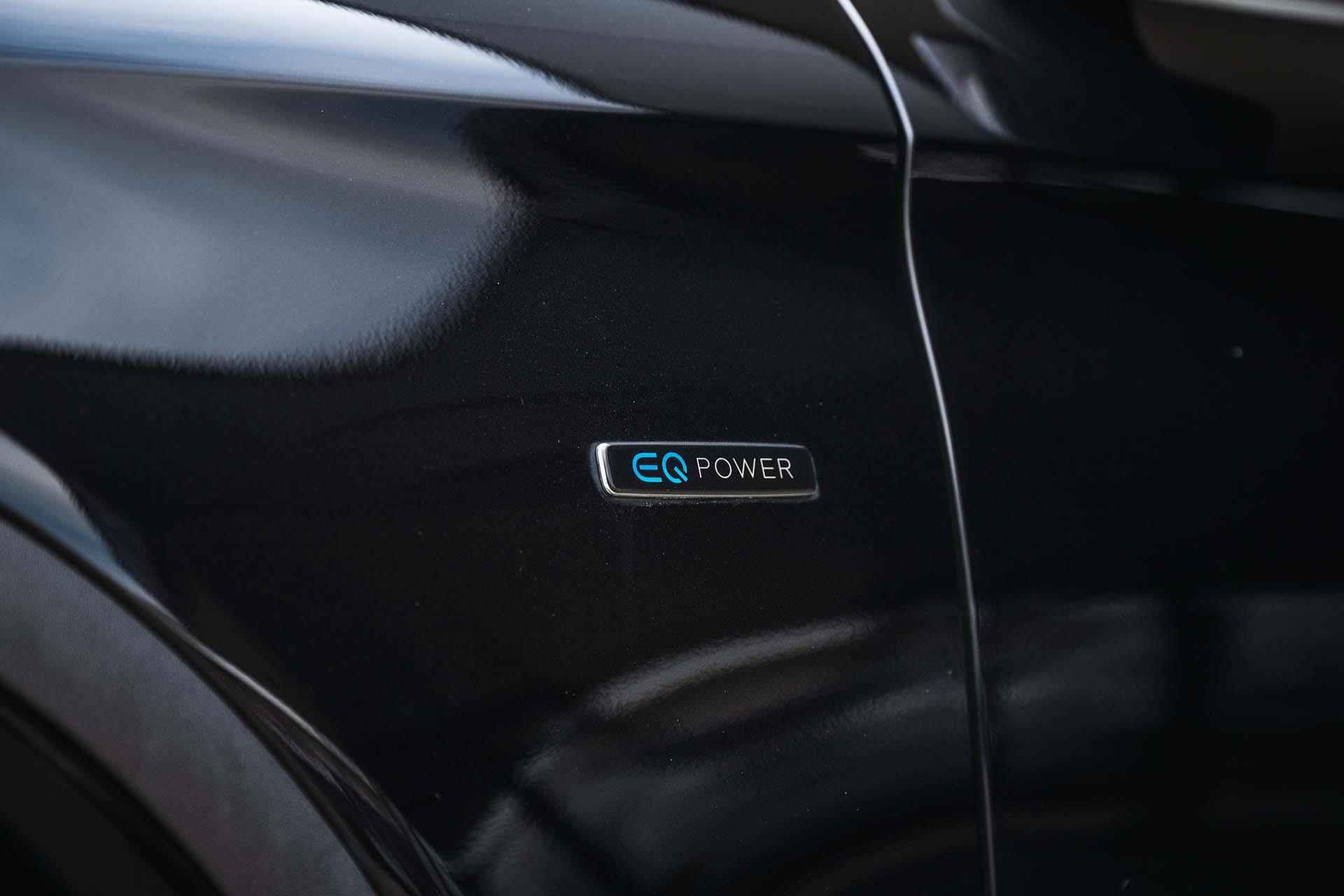 Mercedes-Benz GLC-klasse 300e 4MATIC Premium AMG | Trekhaak | Panoramadak | Digitaal dashboard | Multibeam Led | Dodehoekassistent | Elektr. achterklep | achteruitrijcamera | Sfeerverlichting | - 20/37