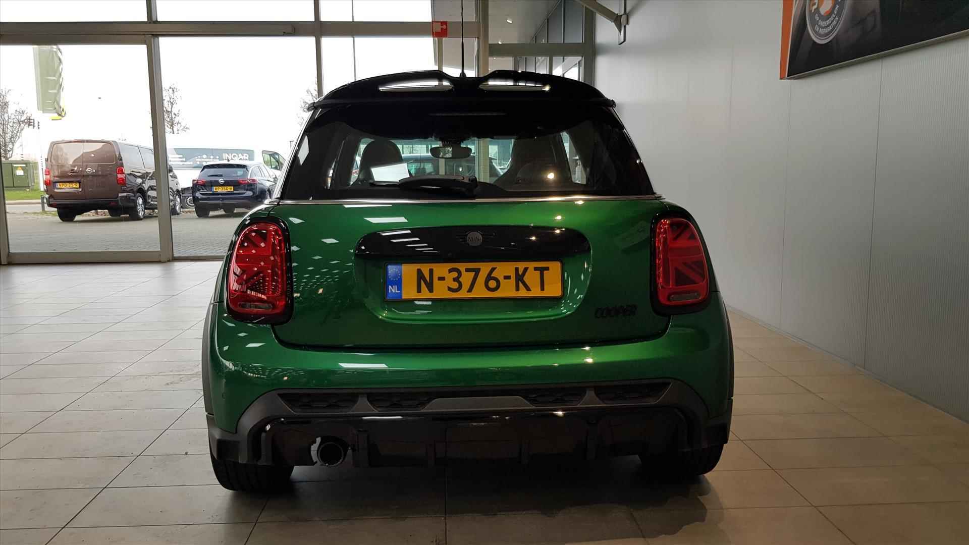 MINI Cooper 136 pk JCW | Panorama | Leder + Alcantara | Groen - 4/42