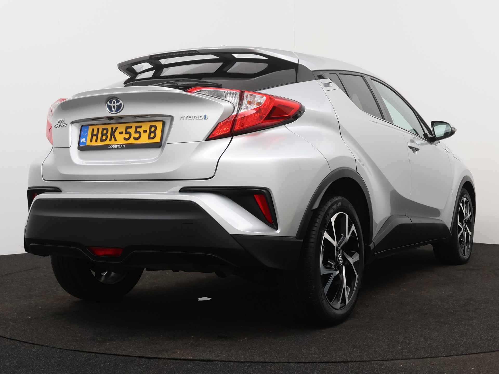 Toyota C-HR 1.8 Hybrid Dynamic Limited | Navigatie | Verwarmde voorstoelen | - 3/43