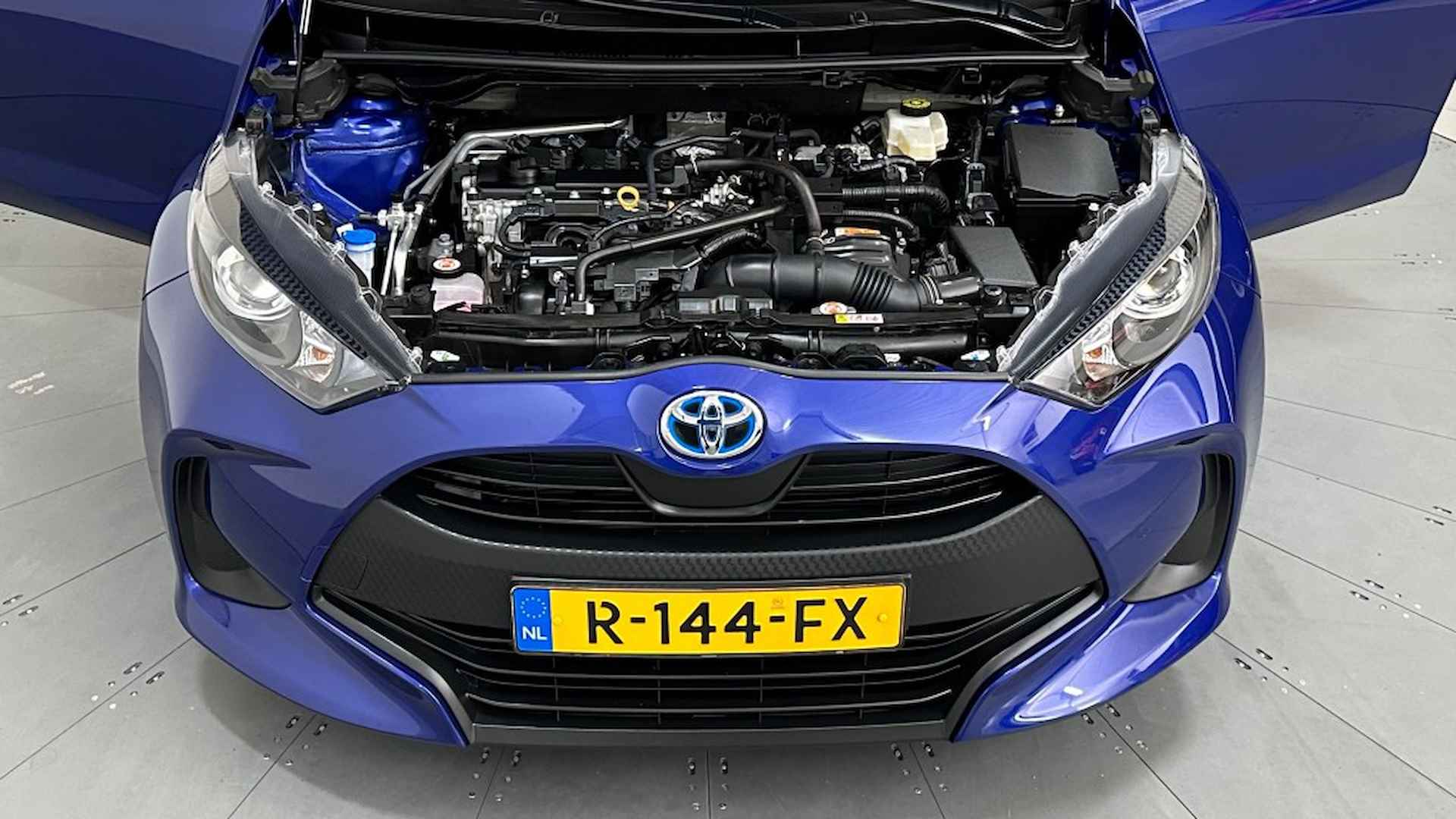 TOYOTA Yaris 1.5 HYBRID ACTIVE CAMERA NAVI - 37/45