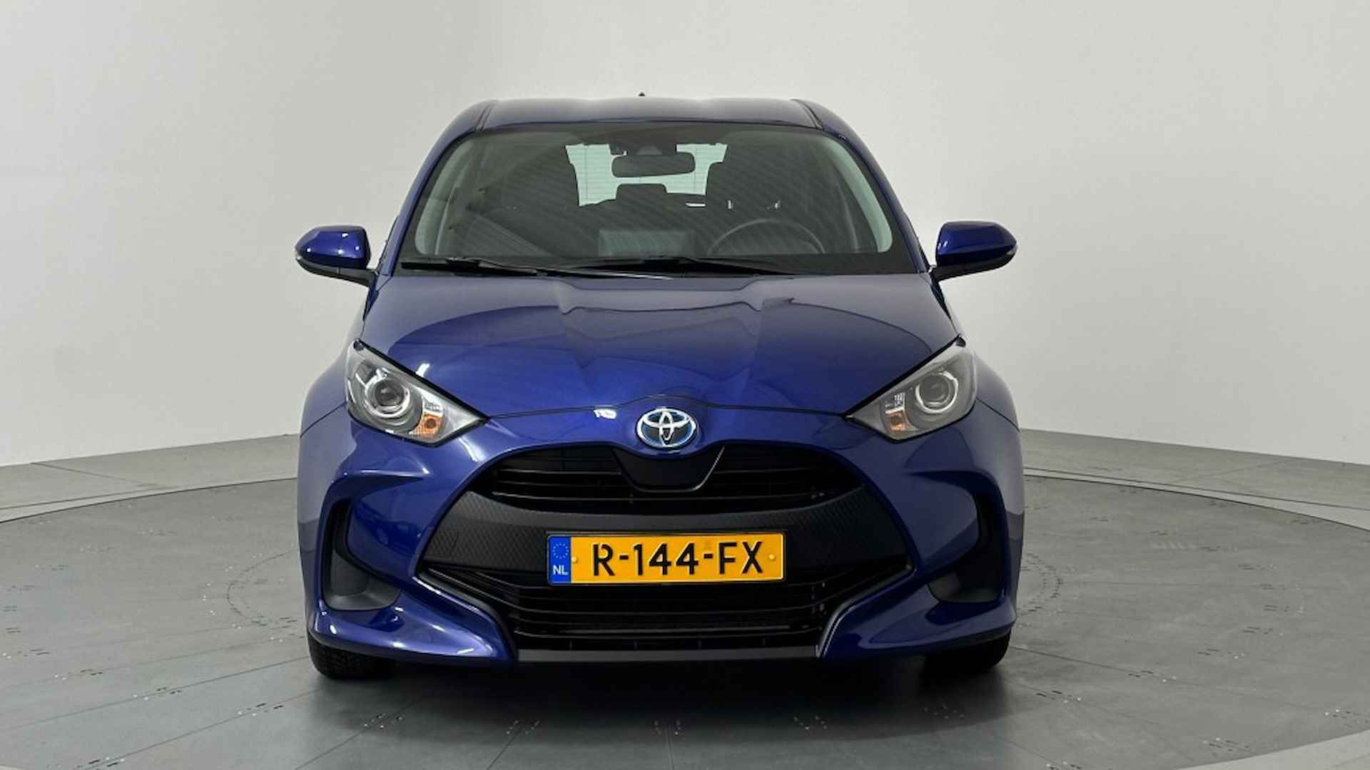 TOYOTA Yaris 1.5 HYBRID ACTIVE CAMERA NAVI - 41/45