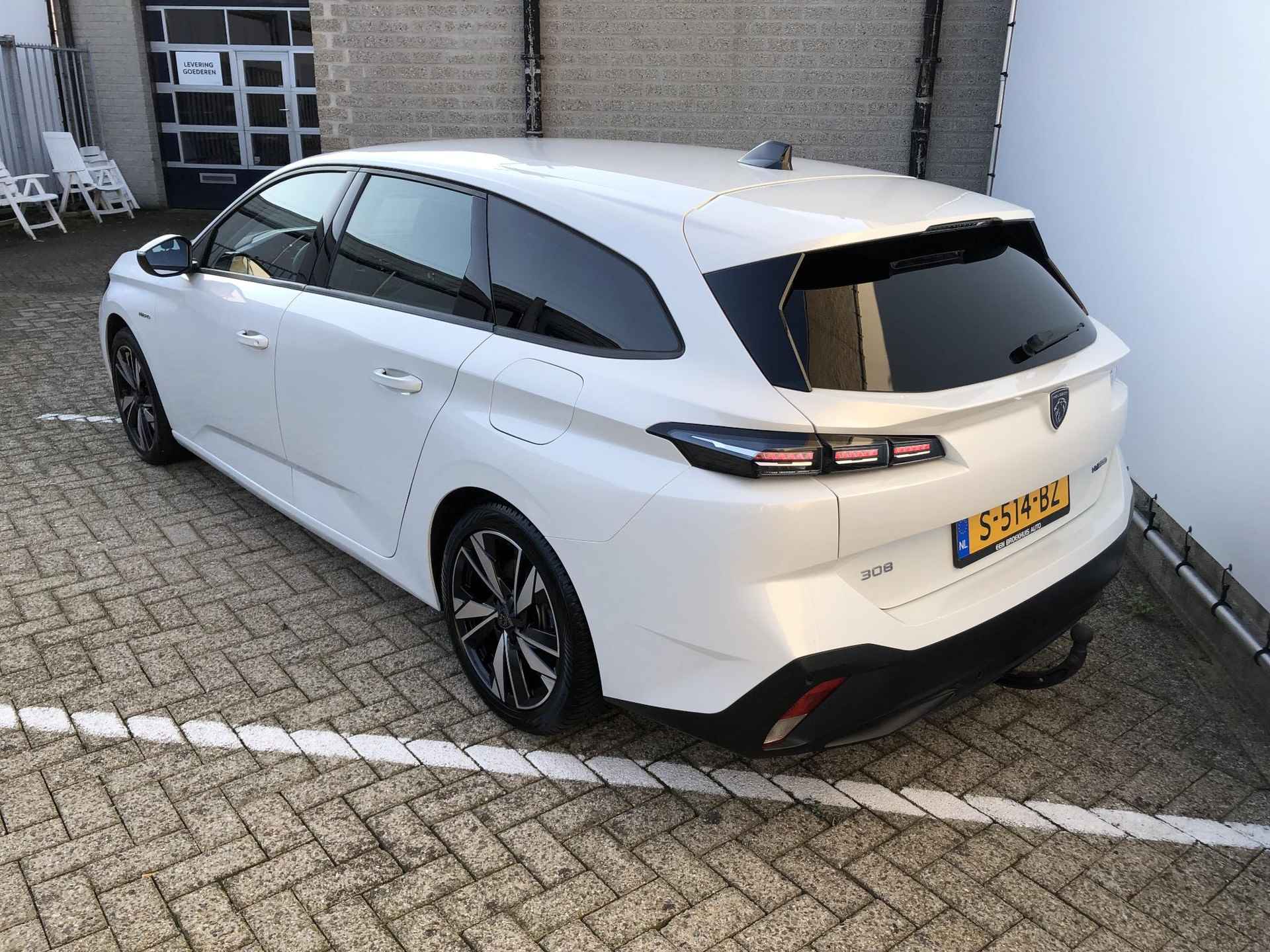 Peugeot 308 SW 1.6 Plug-in Hybrid 180 Active Pack Business - 3/26