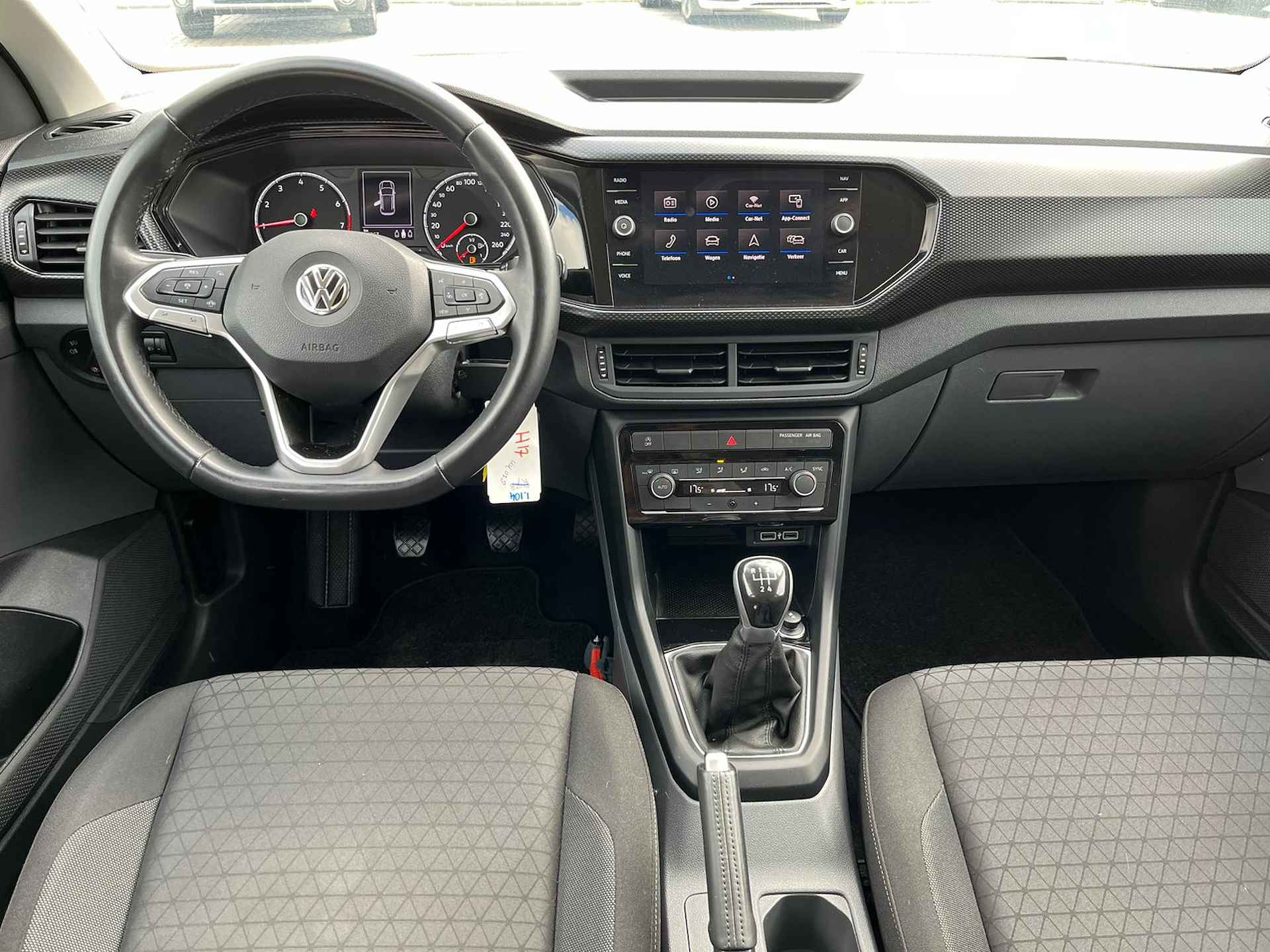 Volkswagen T-Cross 1.0 TSI Life Metallic/ Clima/ Navi/ do glas/ Alarm KL III/  16 lmv ** - 14/30