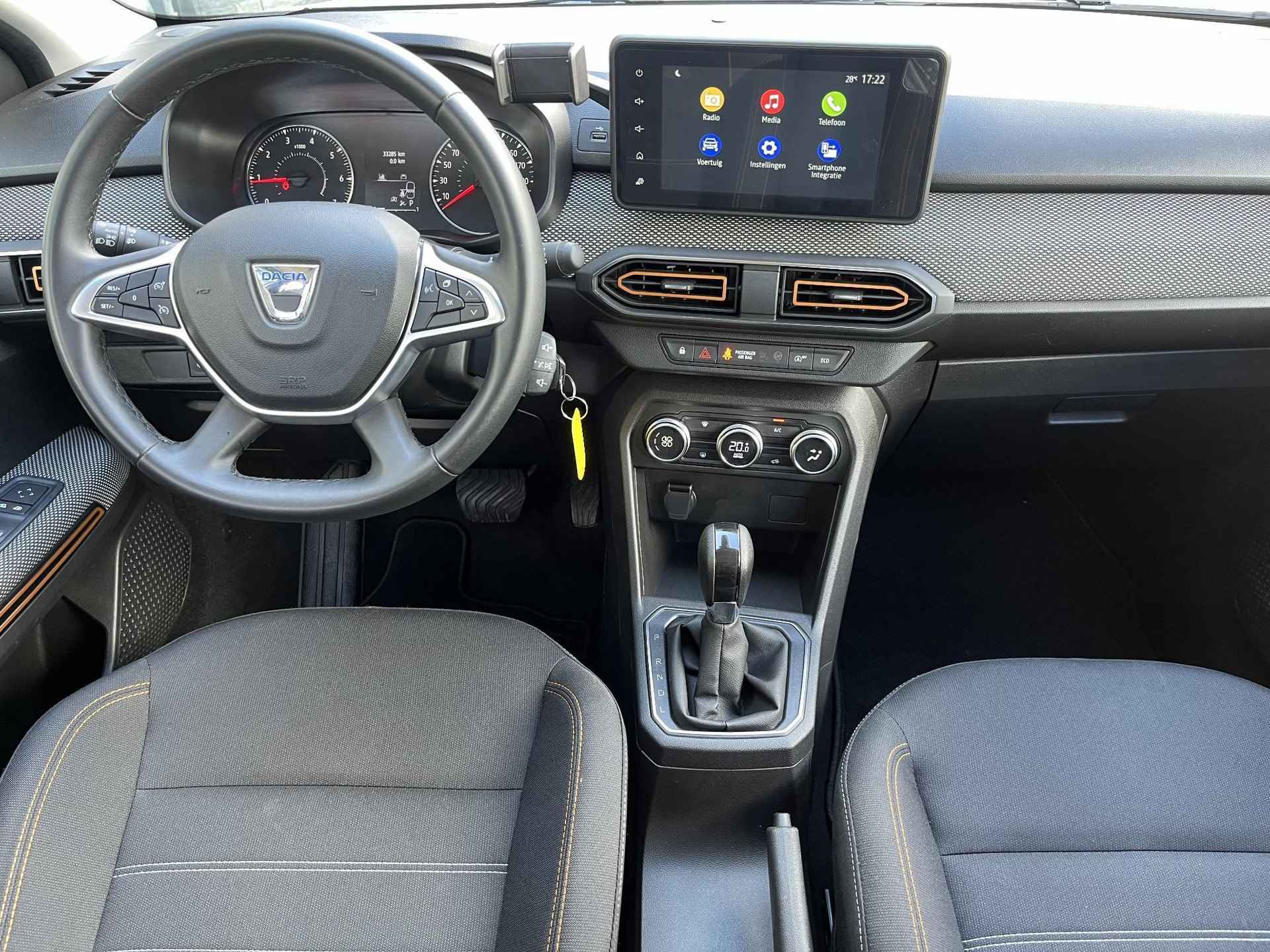 Dacia Sandero Stepway 1.0 TCe 90 Automaat Comfort / Apple carplay & Android auto / Climate control / Cruise control / Parkeersensoren achter / Allseasonbanden - 2/45