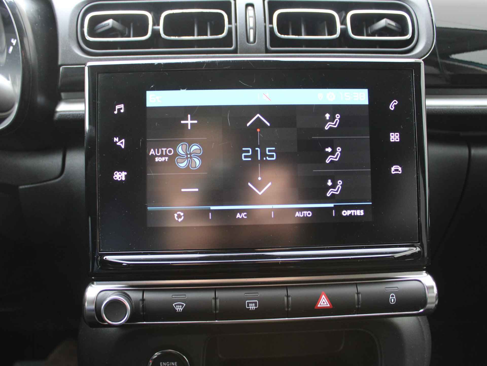 Citroen C3 1.2 PureTech Feel Edition Automaat | Apple Carplay / Climate / Cruise - 14/22