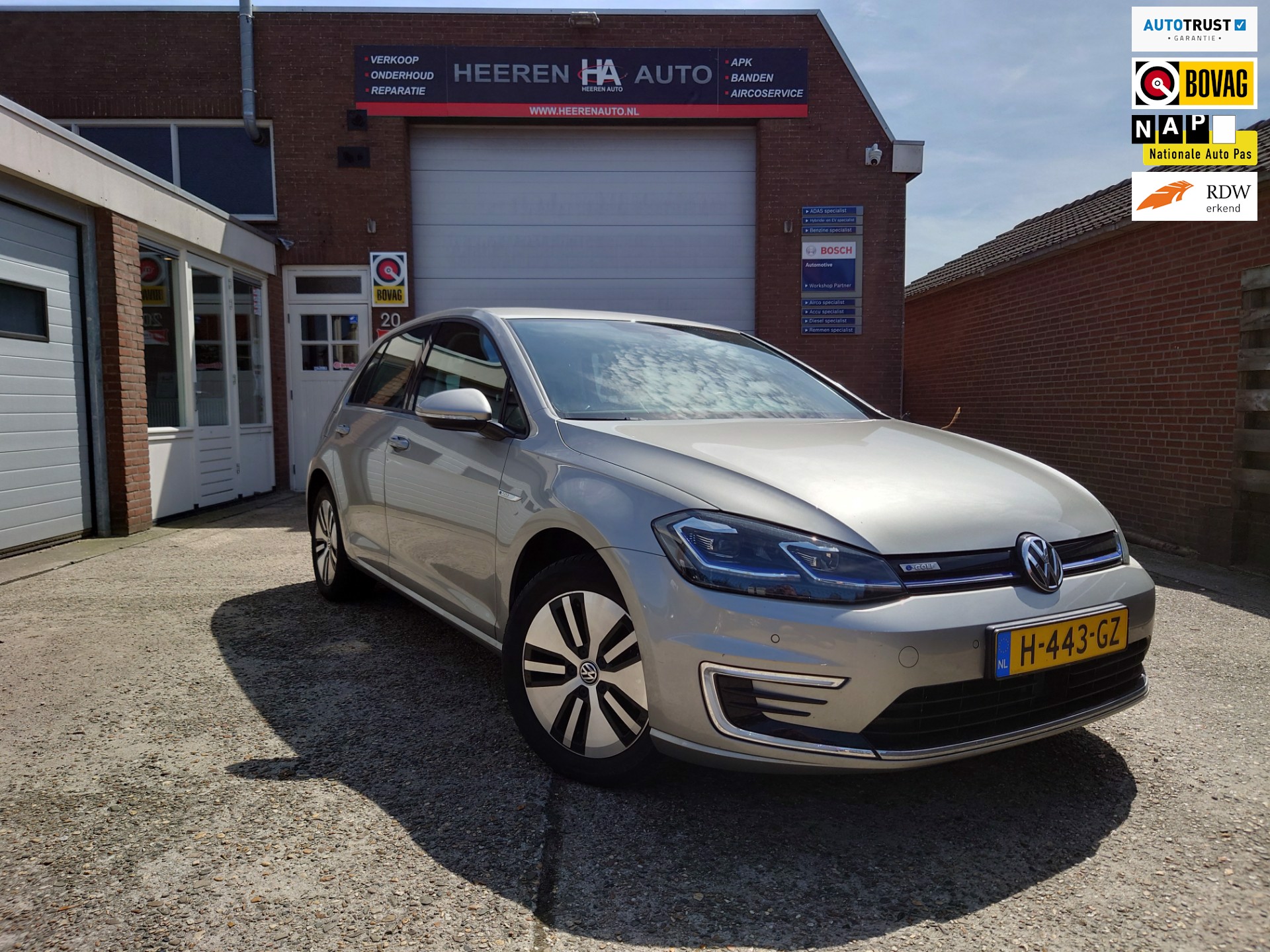 Volkswagen E-Golf E-DITION, 1e eigenaar, Dealer onderhouden, Navigatie bij viaBOVAG.nl
