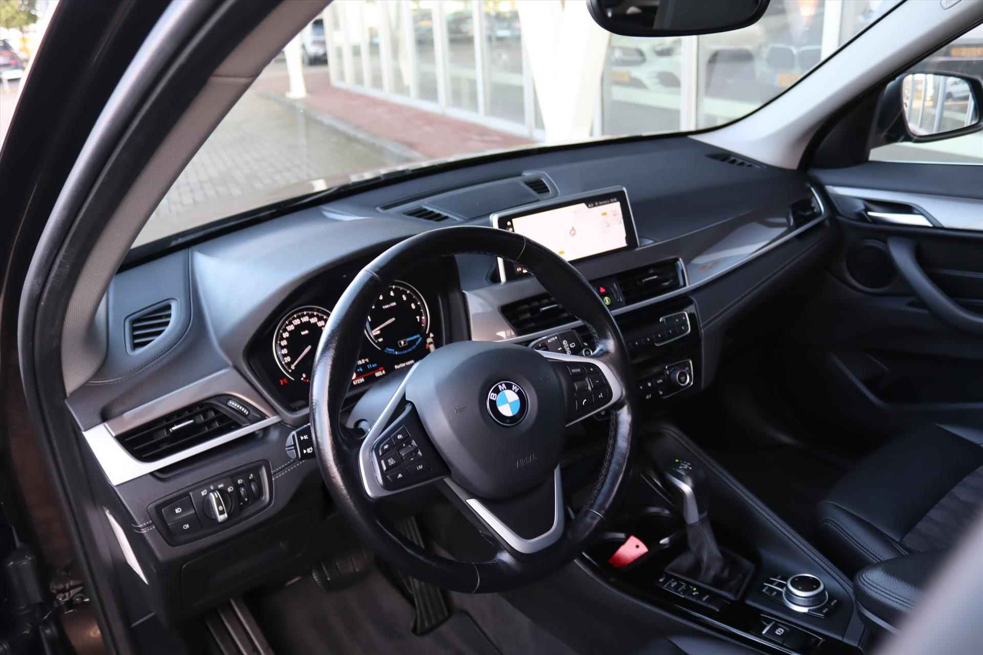 BMW X1 (f48) XDRIVE25e 220PK AUTOMAAT EXEC. X-LINE Panodak | Navi | Keyless | Adapt.Cruise | Sfeerverl. | Camera | Memory | 18 Inch Lm | Led | Leer | - 15/64