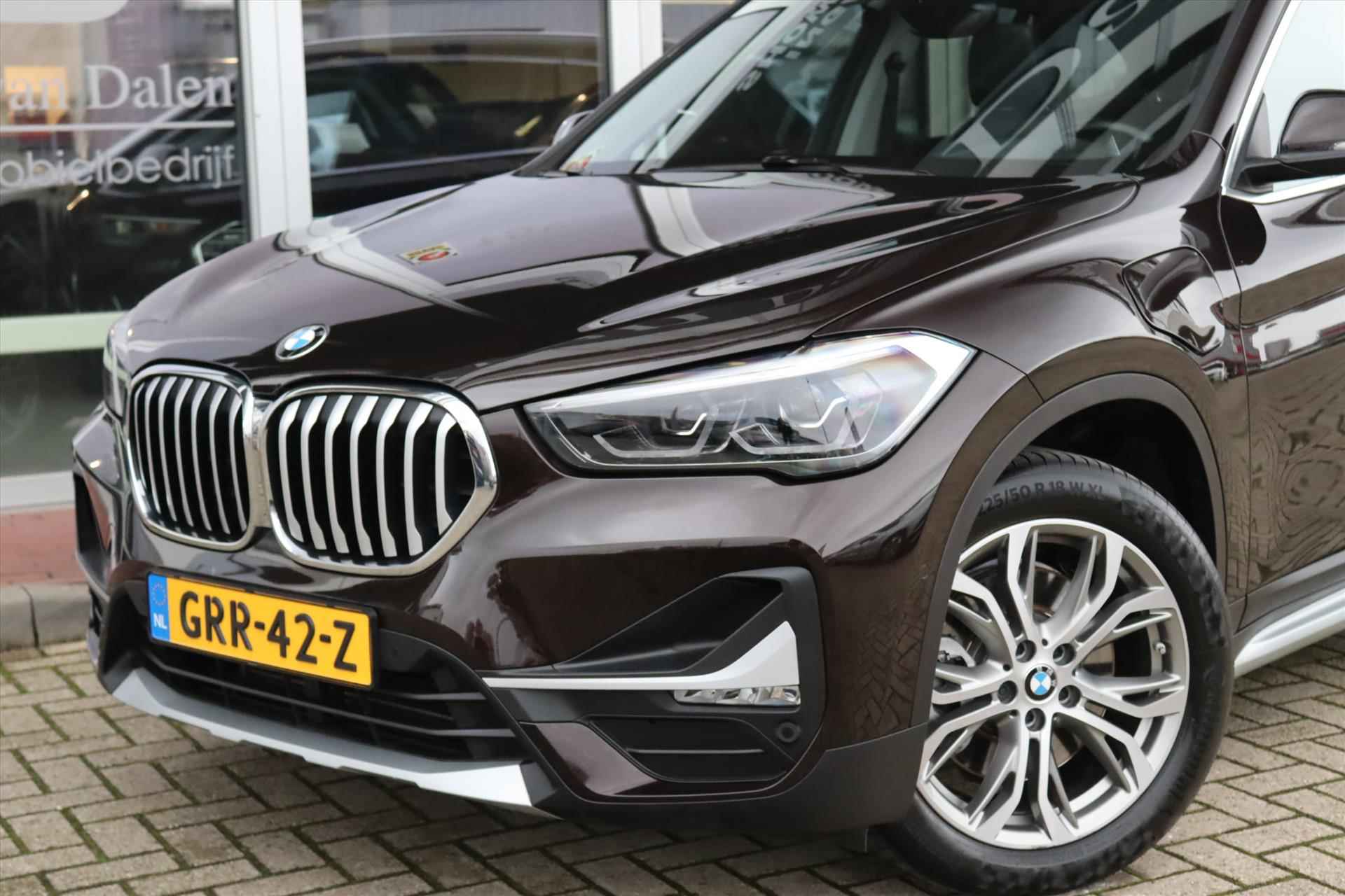 BMW X1 (f48) XDRIVE25e 220PK AUTOMAAT EXEC. X-LINE Panodak | Navi | Keyless | Adapt.Cruise | Sfeerverl. | Camera | Memory | 18 Inch Lm | Led | Leer | - 62/64