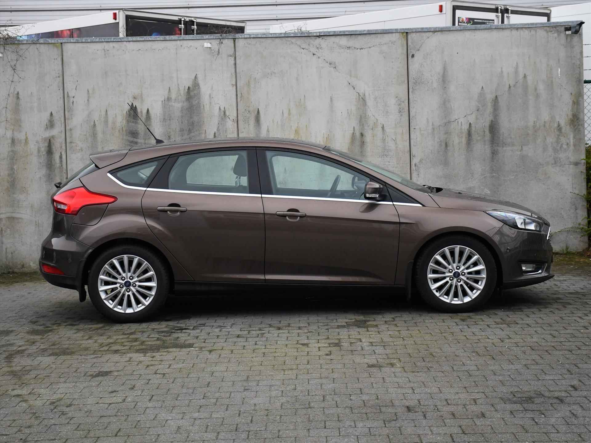 Ford Focus Titanium 1.0 EcoBoost 125pk CRUISE.C | PDC | AUTOM. INPARK. | NAVI | QUICK CLEAR | 17''LM | CLIMA | 12 MND GARANTIE - 3/30