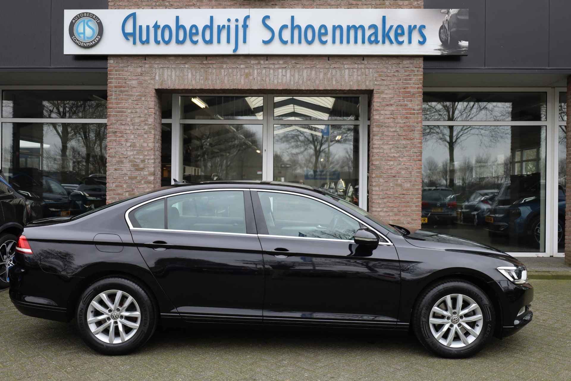 Volkswagen Passat 1.4 TSI ACT Connected Series Plus TREKHAAK 360-CAMERA STOELVERW. ACC 2xPDC NAVI LMV ERGO KEYLESS-START - 3/52