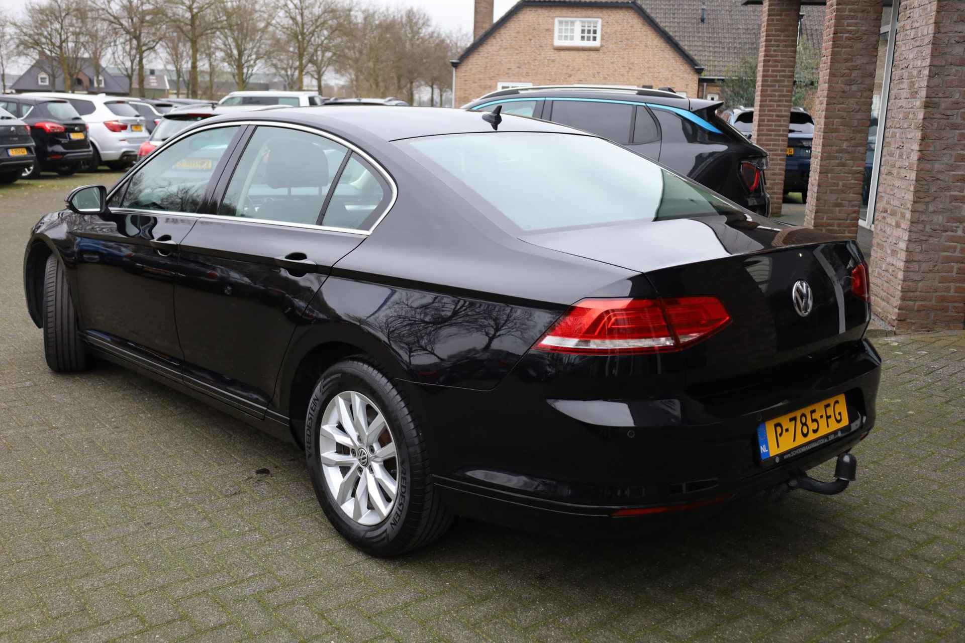 Volkswagen Passat 1.4 TSI ACT Connected Series Plus TREKHAAK 360-CAMERA STOELVERW. ACC 2xPDC NAVI LMV ERGO KEYLESS-START - 4/52