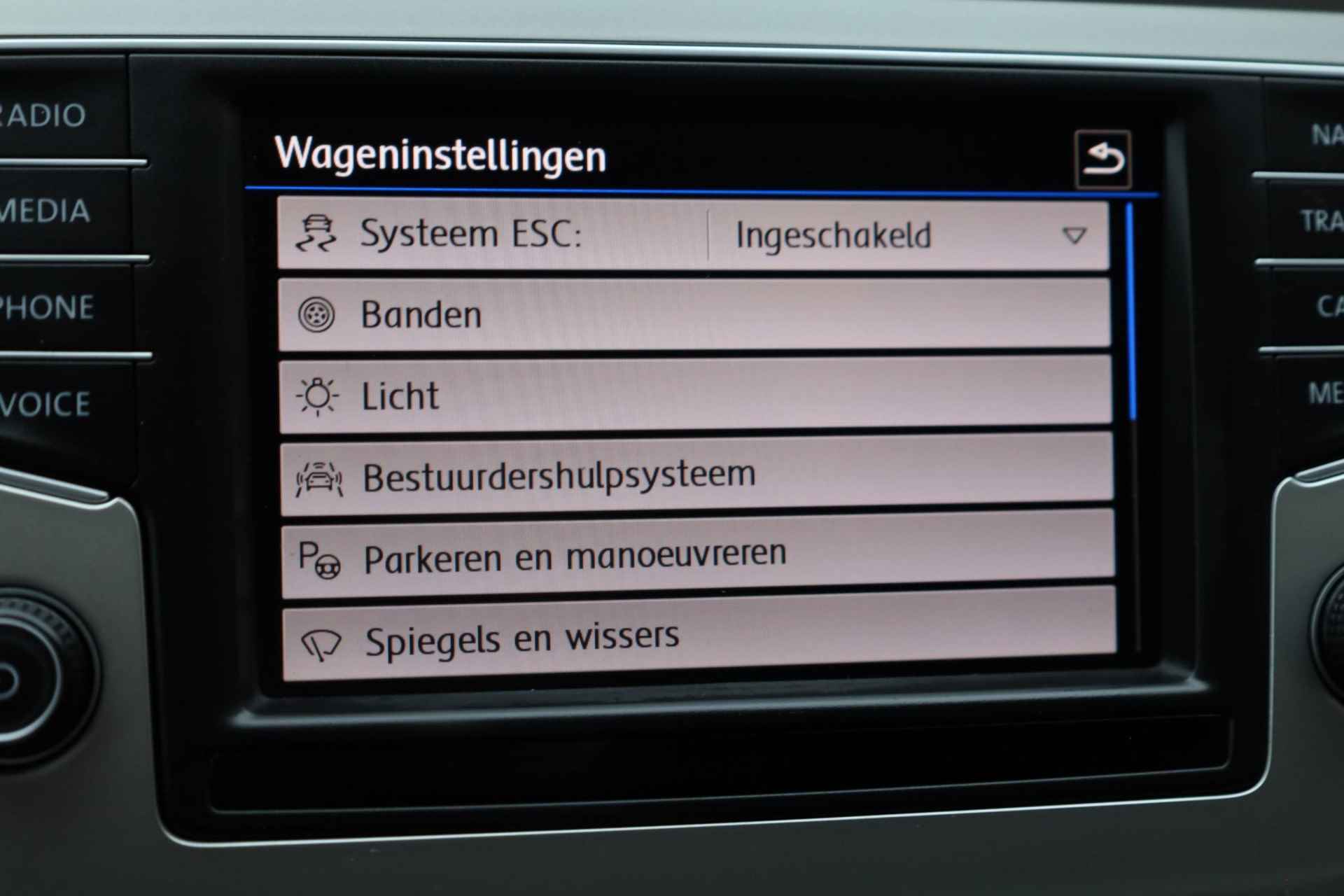 Volkswagen Passat 1.4 TSI ACT Connected Series Plus TREKHAAK 360-CAMERA STOELVERW. ACC 2xPDC NAVI LMV ERGO KEYLESS-START - 26/52