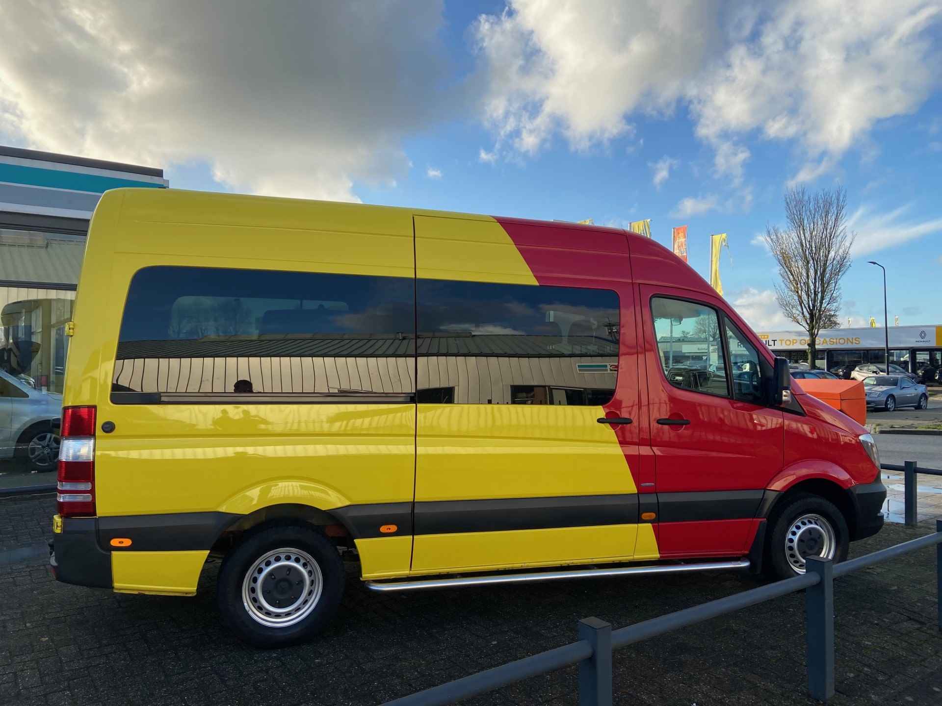 Mercedes-Benz Sprinter 313 CDI L2H2 9 Personenbus | Rolstoel lift | Automaat | Airco | NAP - 2/19