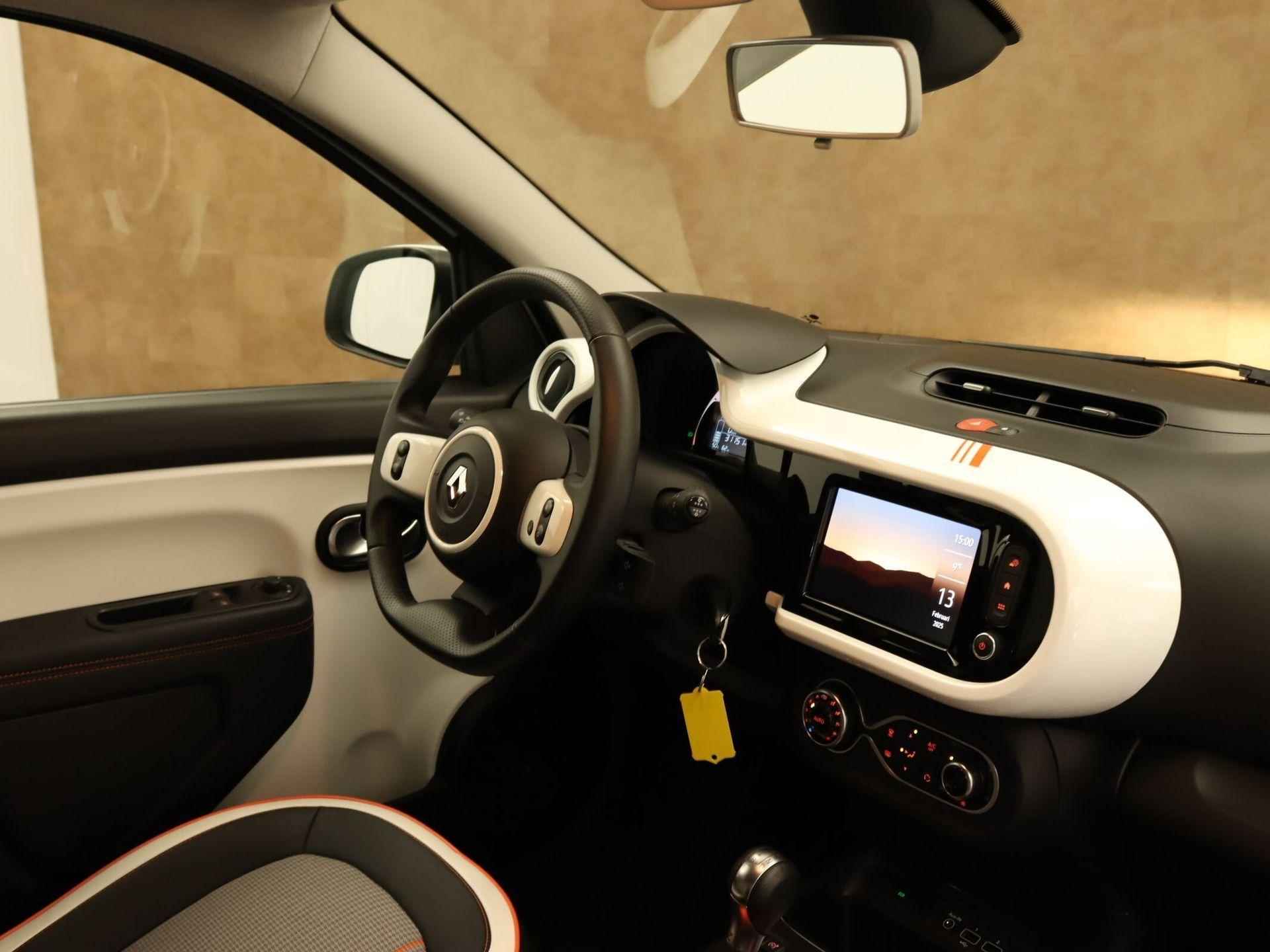 Renault Twingo Z.E. R80 Série Limitée Vibes - CRUISE CONTROL - APPLE CARPLAY - STOELVERWARMING VOORSTOELEN - CLIMATE CONTROL - NAVIGATIE - KUNSTLEDEREN BEKLEDING - LICHTMETALEN VELGEN 16 INCH - PARKEERSENSOREN ACHTER - - 15/39