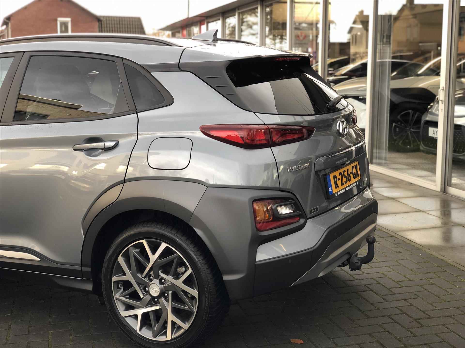 Hyundai Kona 1.6 GDI HEV Fashion | Trekhaak, Half leer, Stoel + Stuurverwarming, Navigatie, Carplay, Privacy Glass, Weinig KM,1.300KG Trekgewicht - 2/39