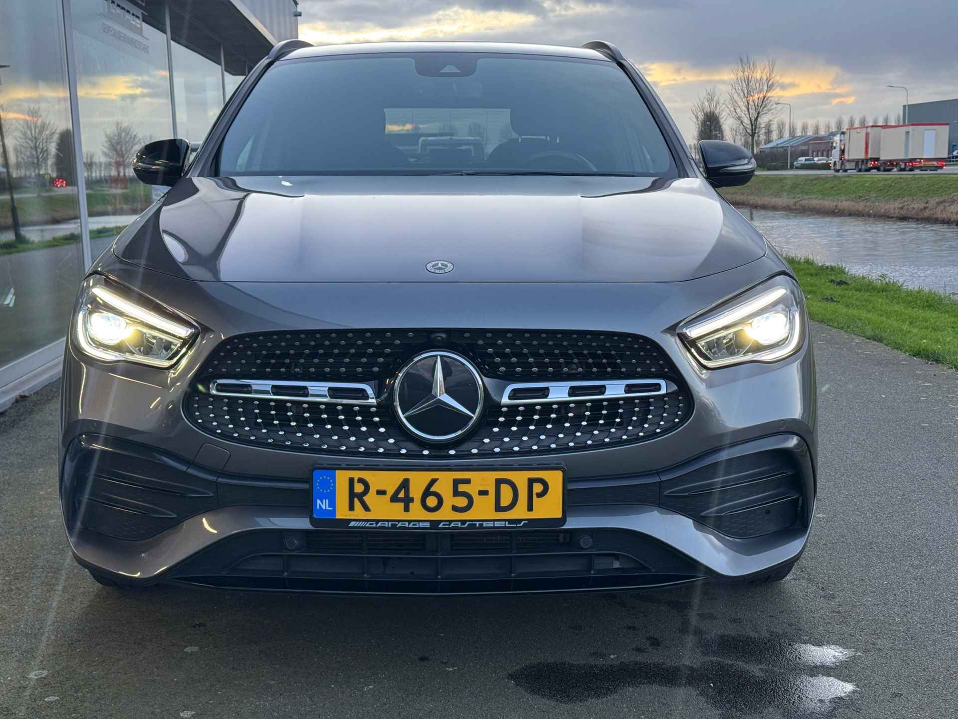 Mercedes-Benz GLA-klasse 200 AMG Line Night- pakket Automaat , sfeer verlichting , achteruitrijcamera - 3/24