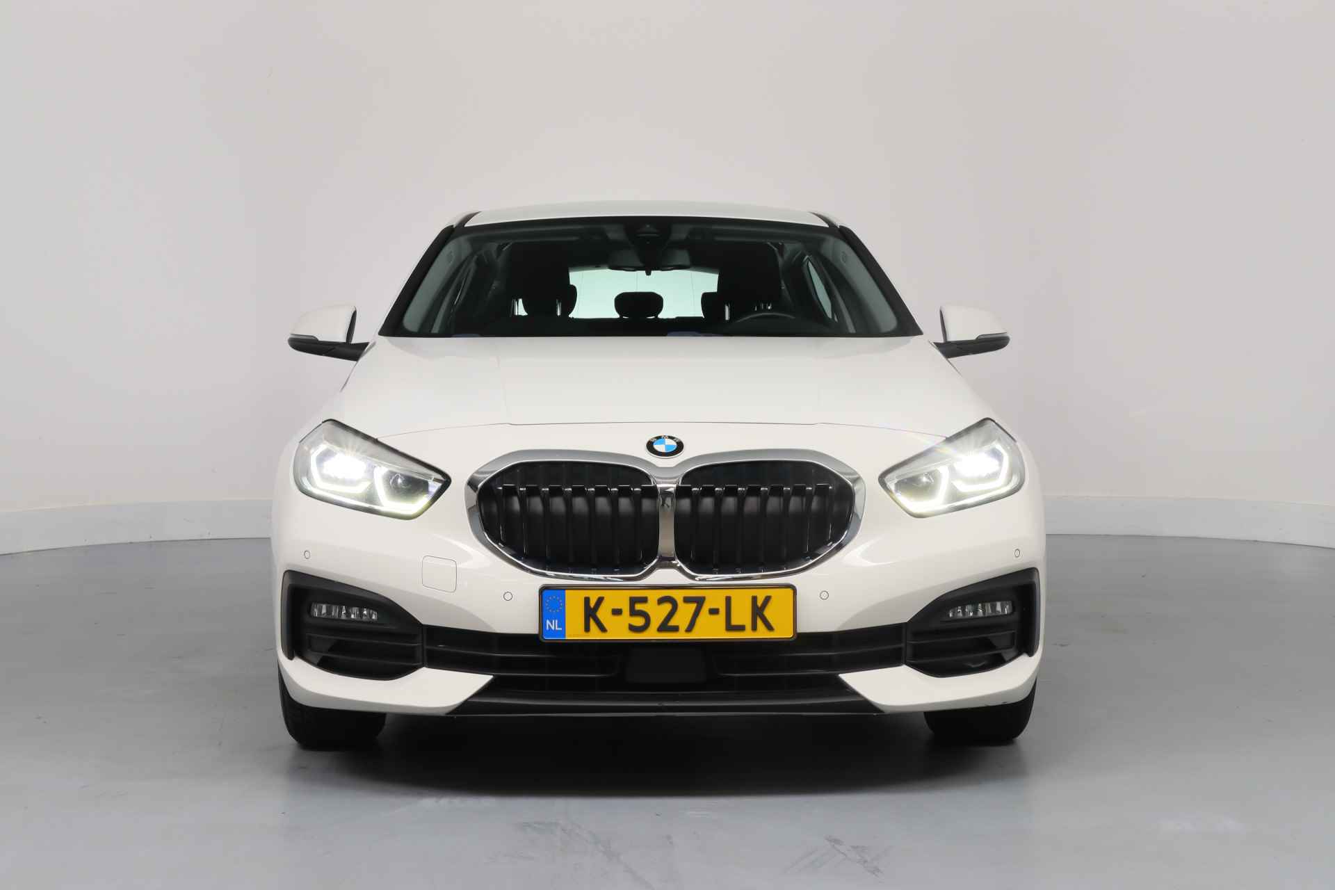 BMW 1 Serie 118i Executive Edition | Automaat | 1e Eigenaar | Dealer Onderhouden | Led | Live Cockpit Pro | Camera | Parkeersensoren | Clima - 3/38