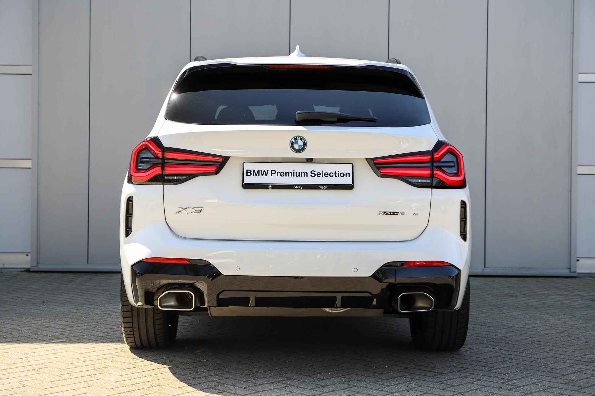 BMW X3 xDrive30e High Executive M Sport Automaat / Trekhaak / Parking Assistant / Stoelverwarming / Sport Steering / Extra getint glas achter - 7/36