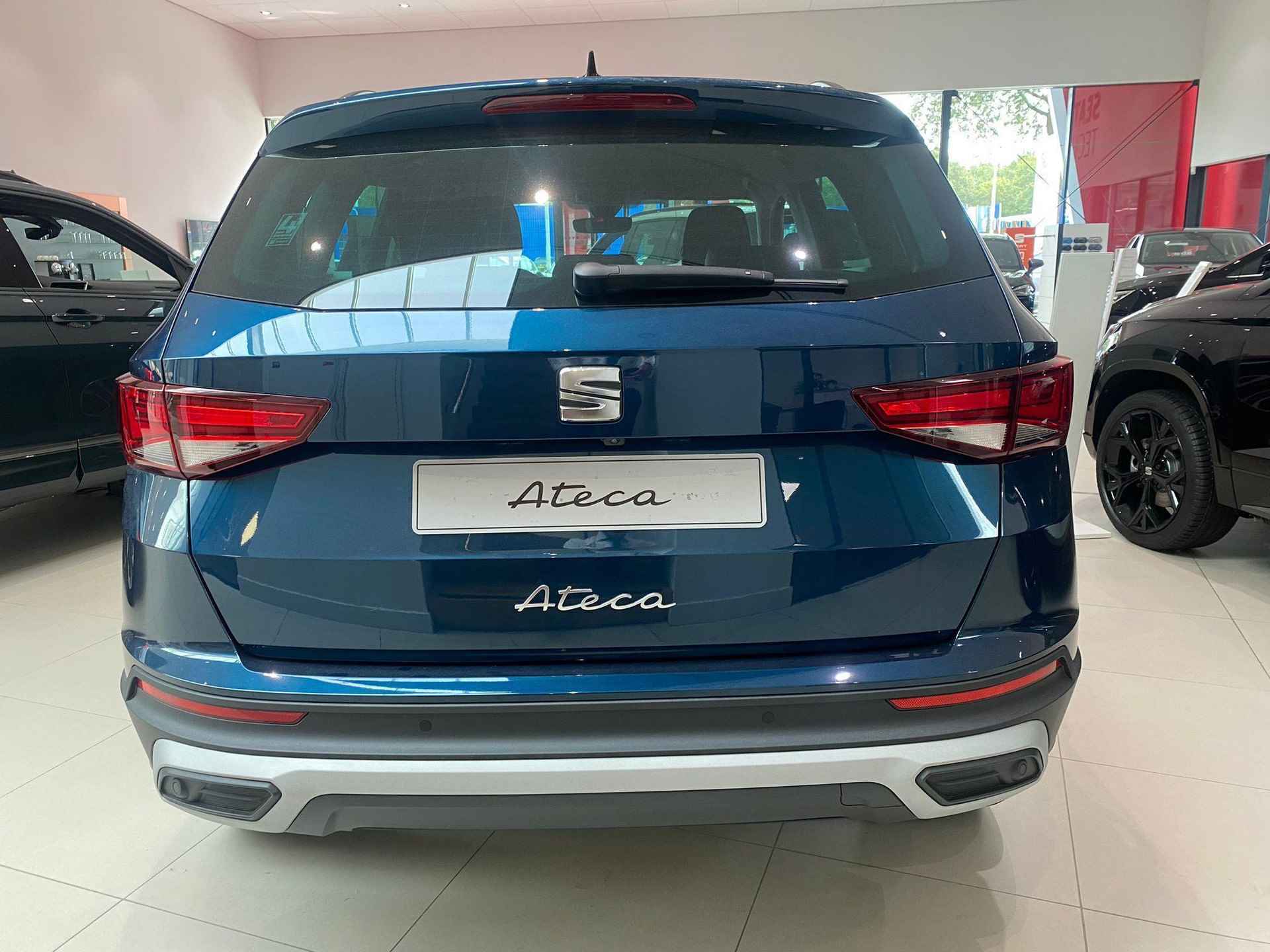 SEAT Ateca 1.5 TSI Style Business Intense 150 PK | LED Koplampen | Navigatie | Climate Control | Achteruitrijcamera | Stoelverwarming | Adaptive Cruise control | Parkeersensoren | Apple Carplay/Android Auto | Privacy Glass | Lichtmetalen velgen | - 7/17