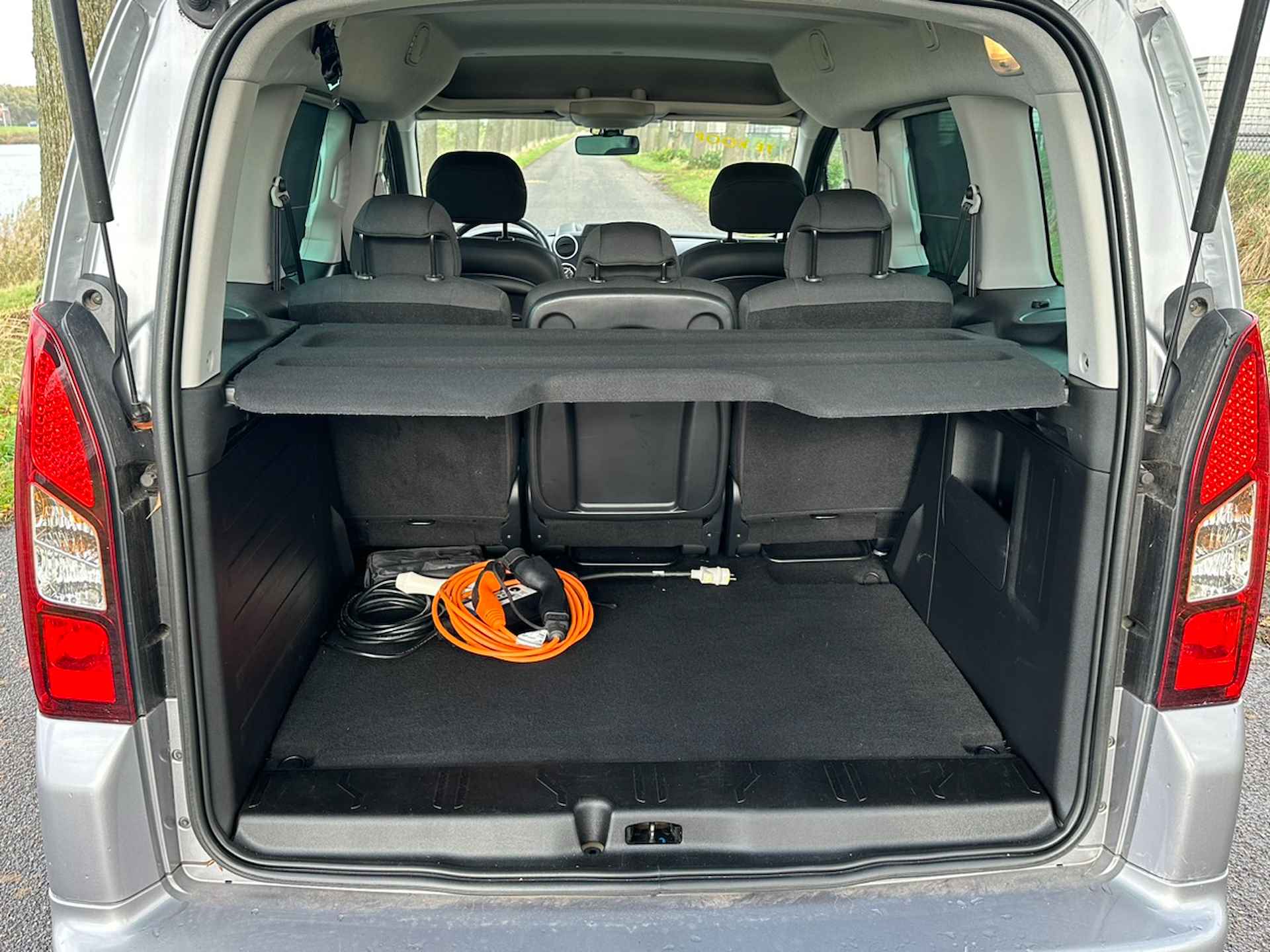 Citroën Berlingo E-Feel 23 kWh | Carplay | Camera | PDC | Navigatie | 2000,- Subsidie! - 7/24