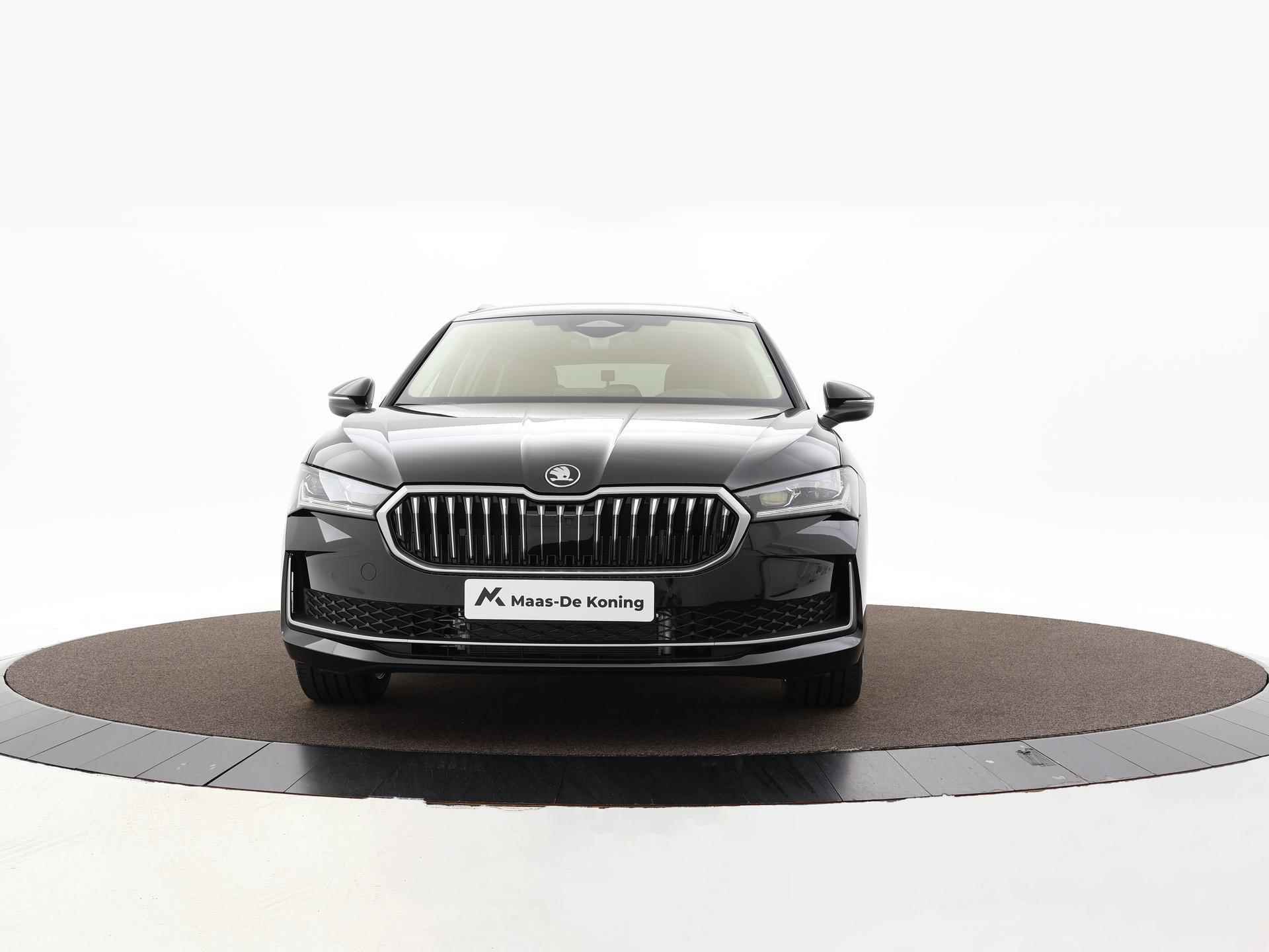 Skoda Superb Combi 1.5 TSI MHEV First Edition | Light & view pakket | Chrome pakket | Trekhaak wegklapbaar | 18 inch velgen formosa | 2000,- euro inruilbonus - 3/21