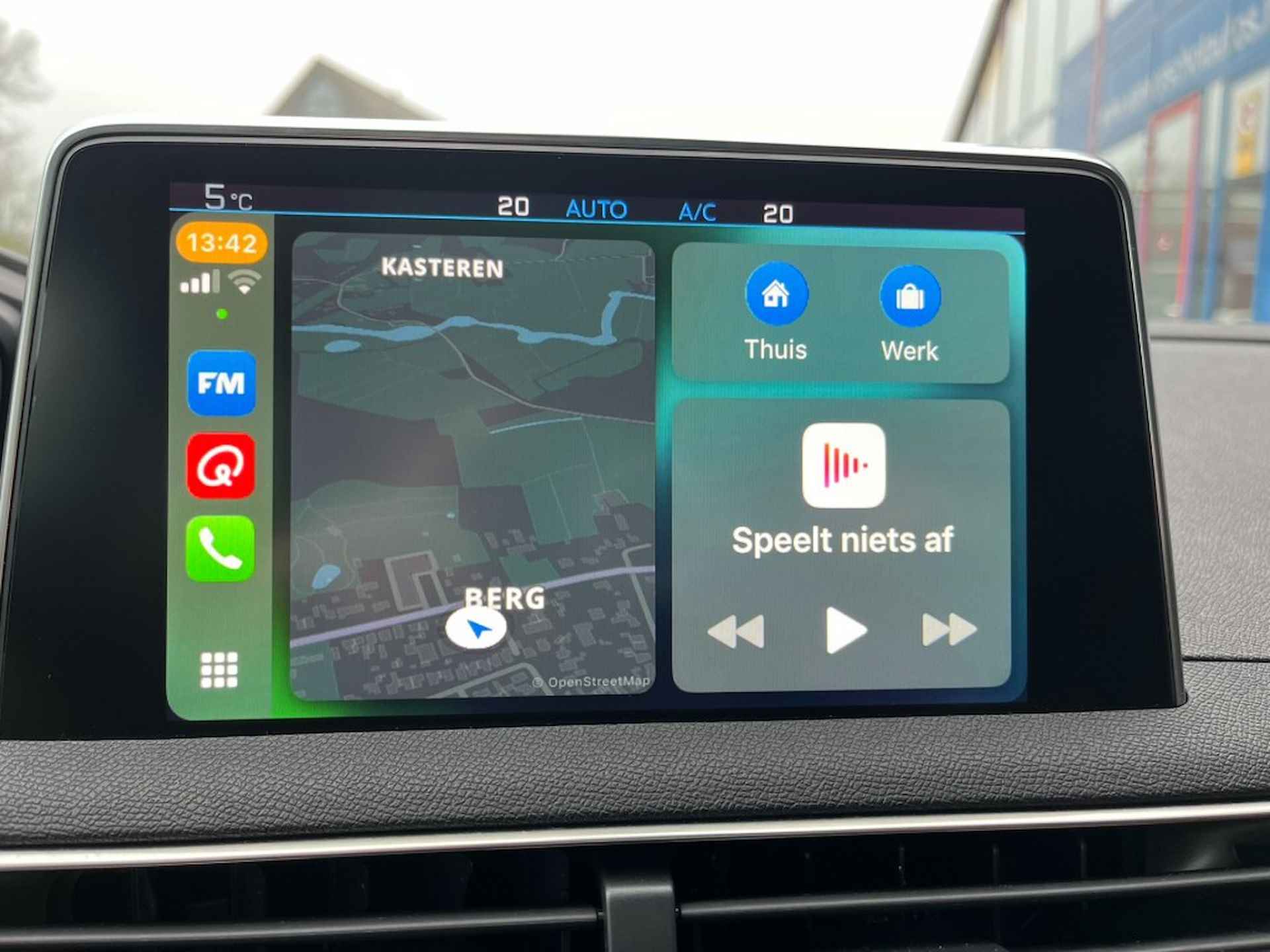 PEUGEOT 5008 1.2 130pk 7-Persoons Navi Carplay Panodak Led Airco(ECC) - 19/32