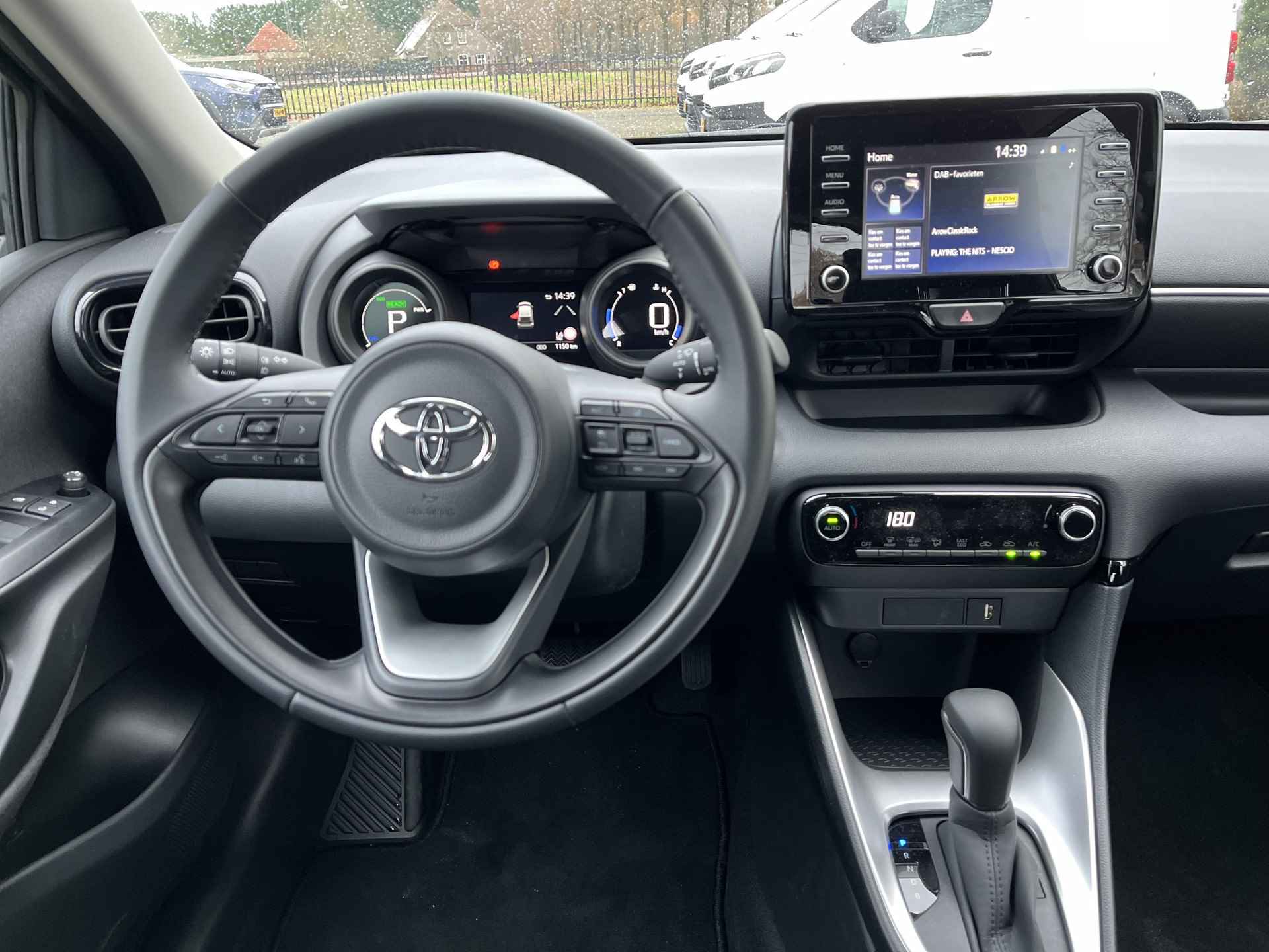 Toyota Yaris 1.5 Hybrid Dynamic | Carplay | LED koplampen | Keyless entry | Licht metalen velgen | - 16/24