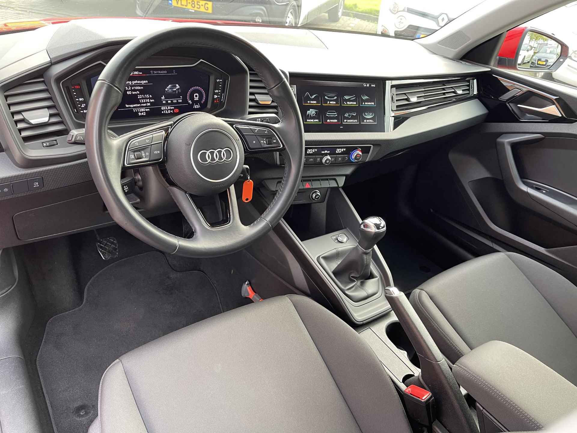 Audi A1 Sportback 25 TFSI Pro Line | Virtual Cockpit | Apple Carplay/Android Auto | Cruise & Climate Control | Park. Sensor | Sportstuur (Leder) | Rijklaarprijs! - 10/26