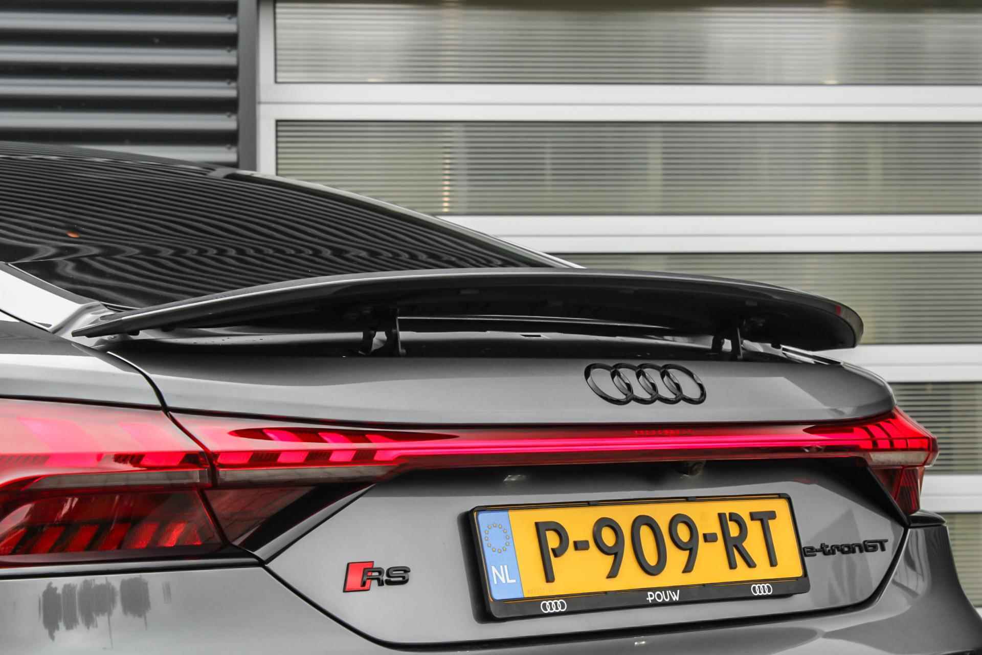 Audi RS e-tron GT 598pk | Vierwielbesturing | Matrix LED | 360 Camera | Tour Pakket - 37/71