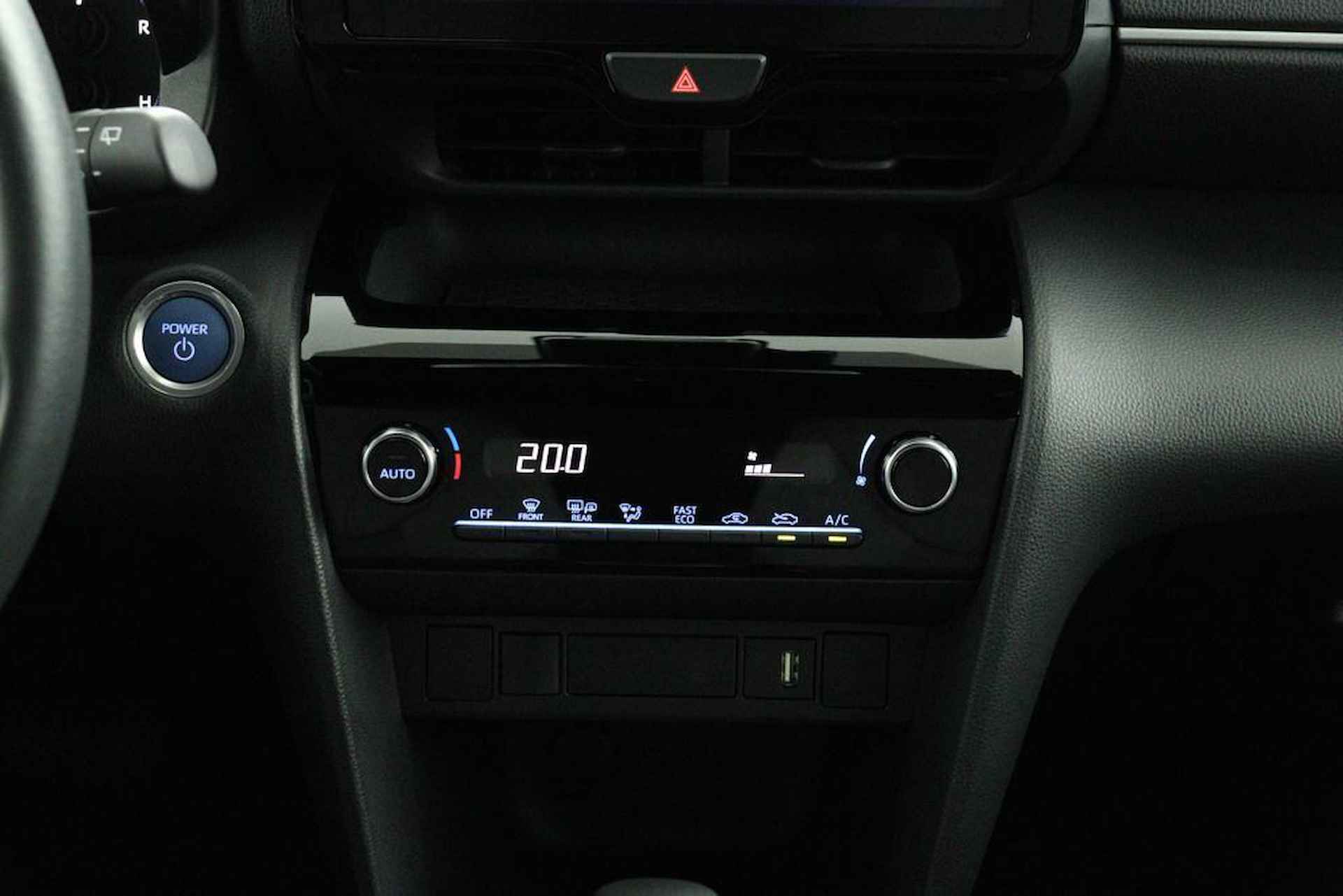 Toyota Yaris Cross 1.5 Hybrid Dynamic | Navigatie | Apple Carplay/Android Auto | Keyless | Parkeercamera | - 7/47