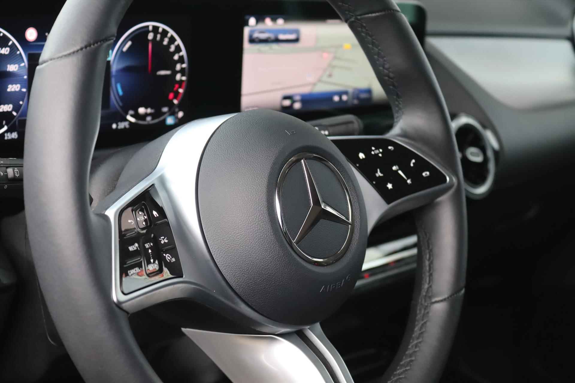 Mercedes GLA 250e 218PK AUTOMAAT STAR LUXURY LINE Navi | Trekhaak | 360 Camera | Widescreen | Carplay | 18 Inch Lm | Led | Stoel/stuurverw. | - 18/62