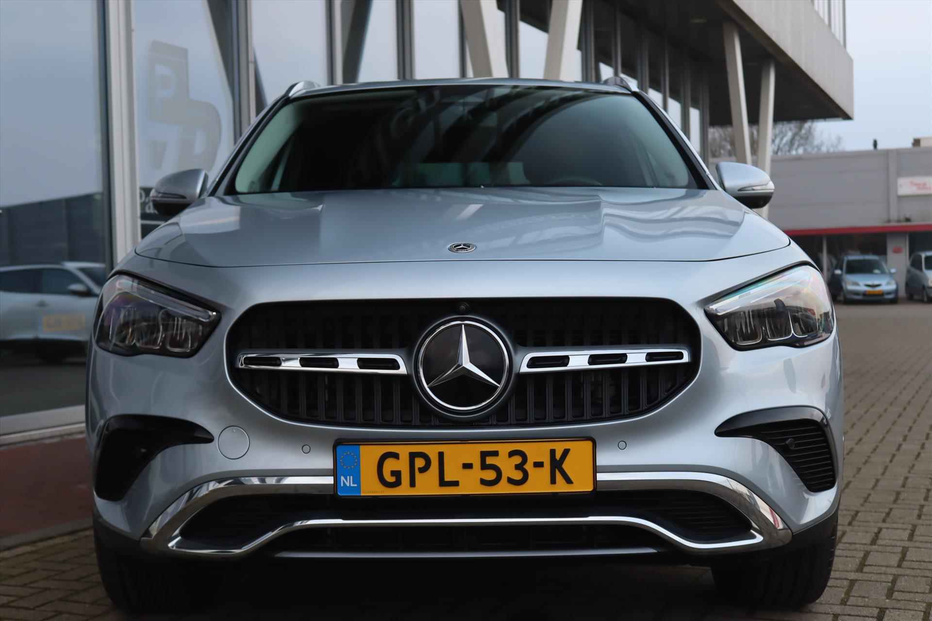 Mercedes GLA 250e 218PK AUTOMAAT STAR LUXURY LINE Navi | Trekhaak | 360 Camera | Widescreen | Carplay | 18 Inch Lm | Led | Stoel/stuurverw. | - 42/62