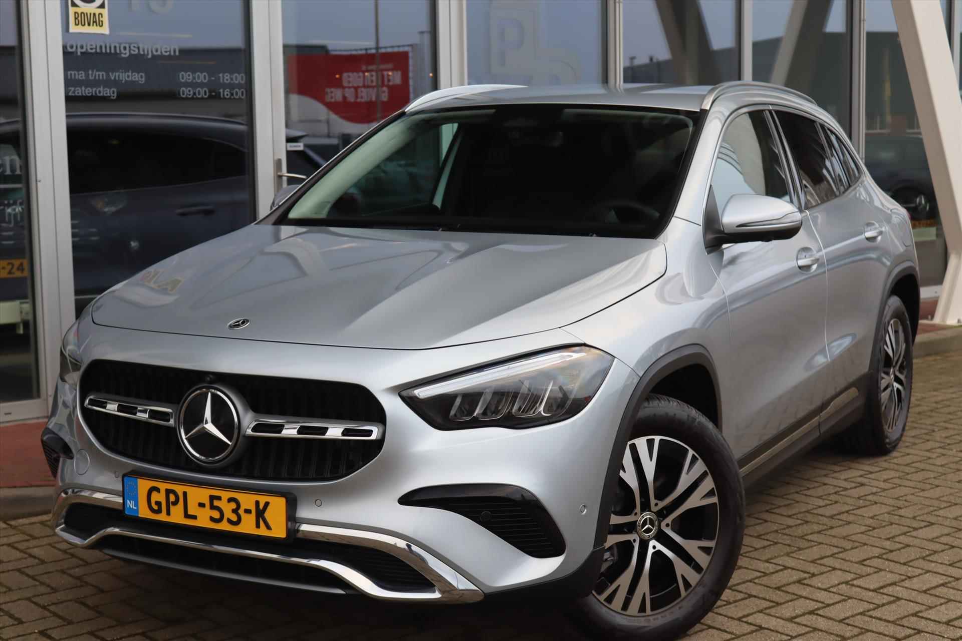 Mercedes GLA 250e 218PK AUTOMAAT STAR LUXURY LINE Navi | Trekhaak | 360 Camera | Widescreen | Carplay | 18 Inch Lm | Led | Stoel/stuurverw. | - 54/62